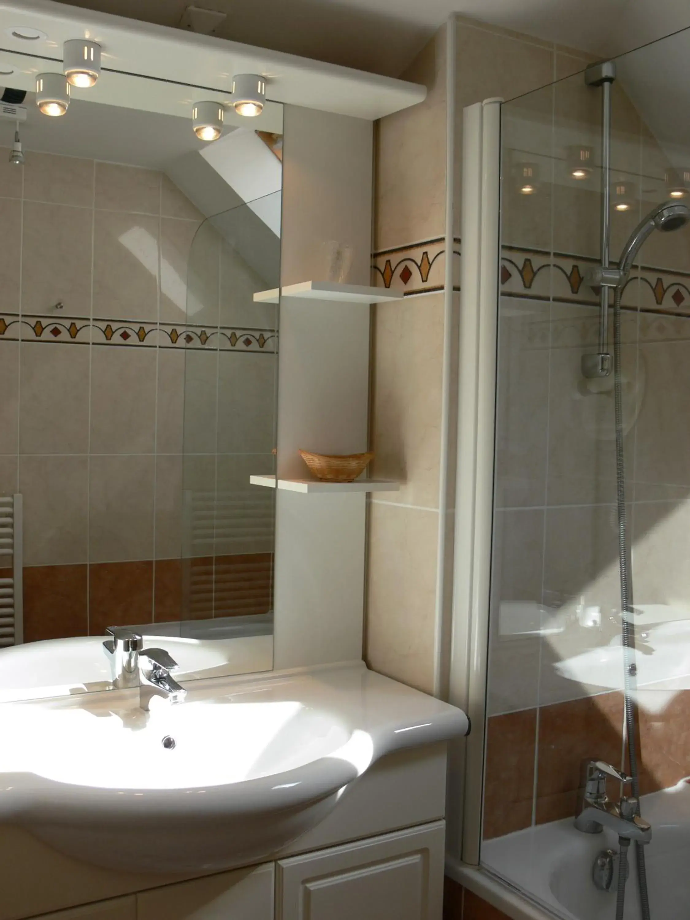 Bathroom in Logis Le Champalud