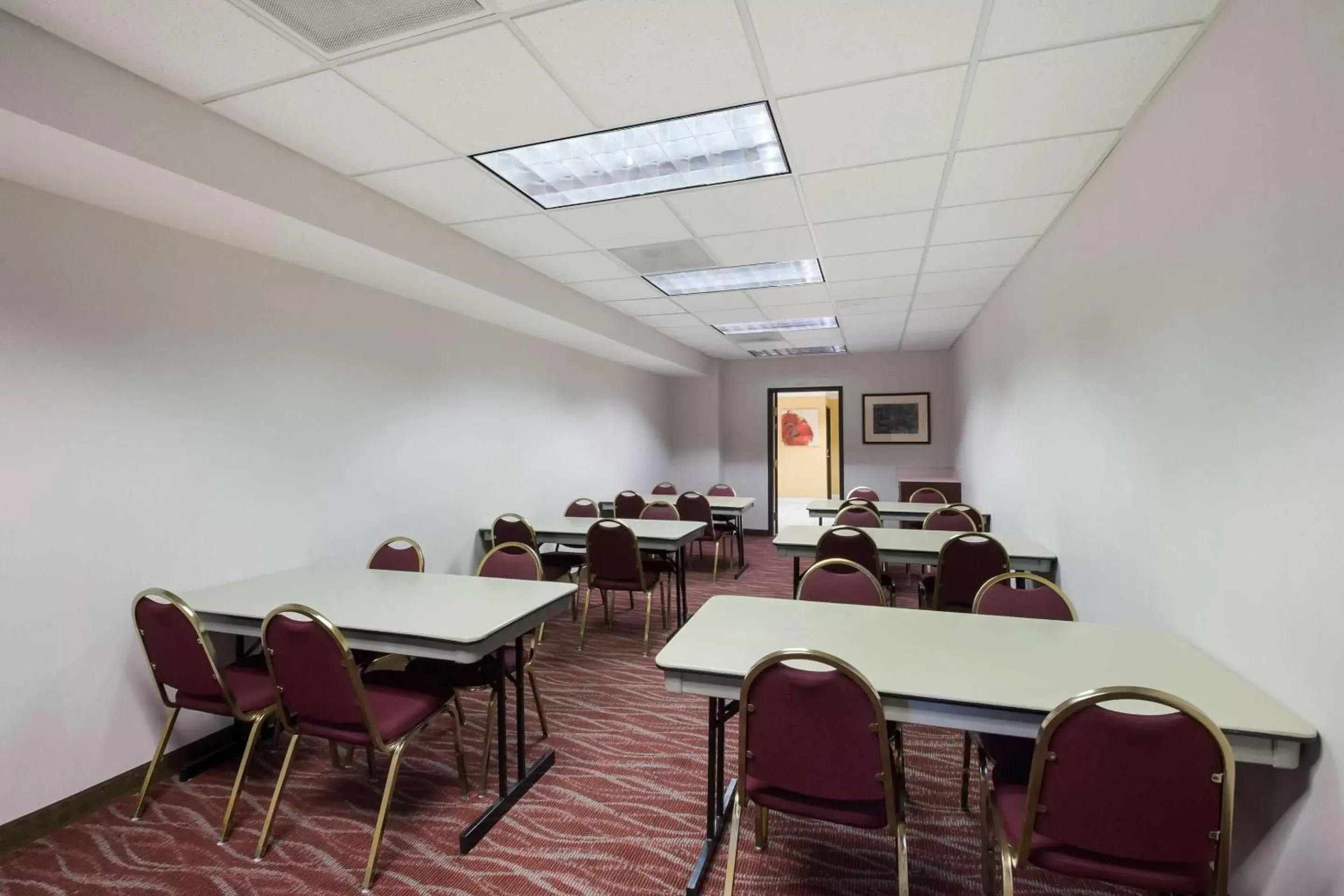 Meeting/conference room in Quality Inn Grand Suites Bellingham