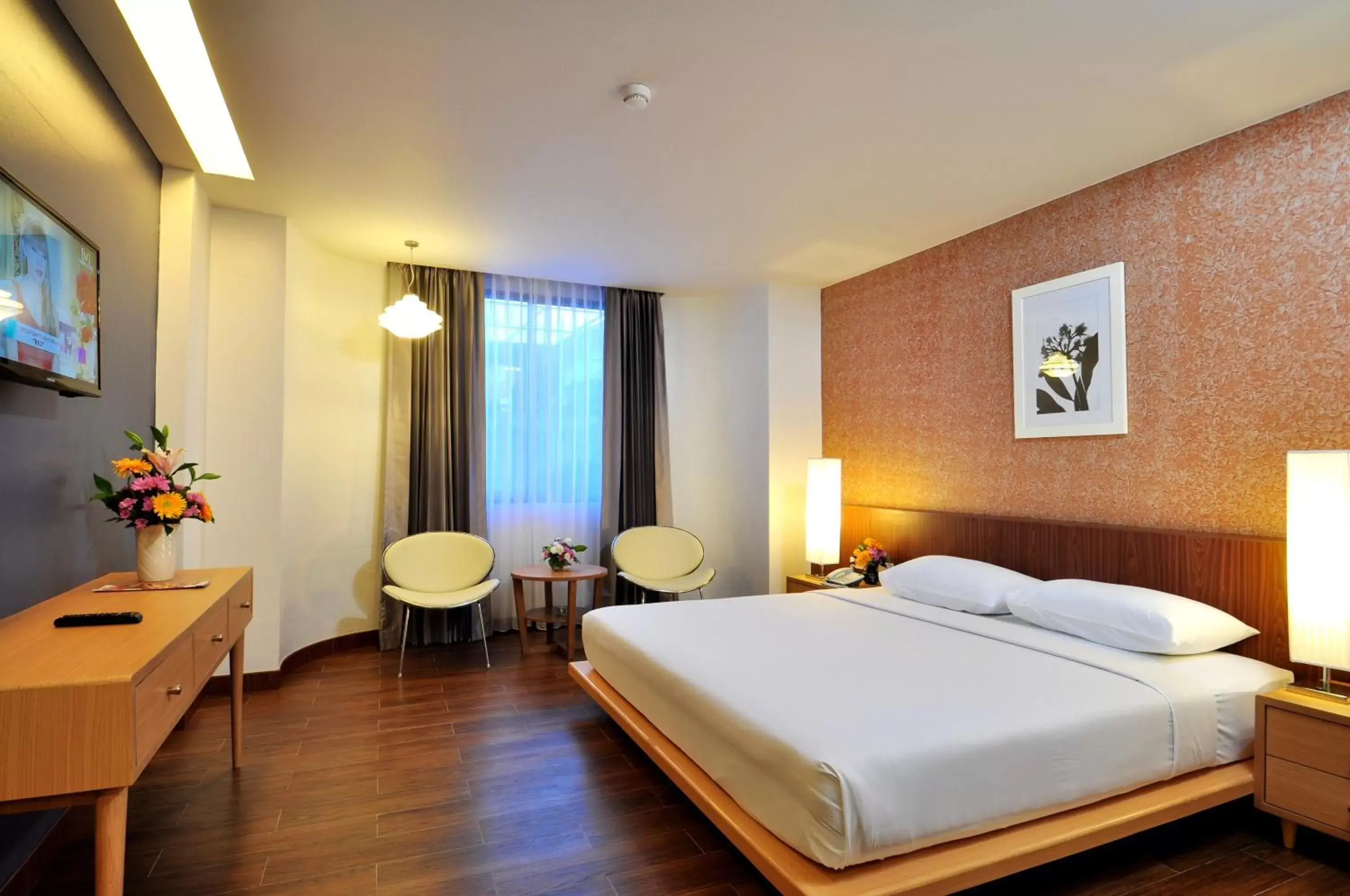 Bedroom in Flipper Lodge Hotel - SHA Extra Plus