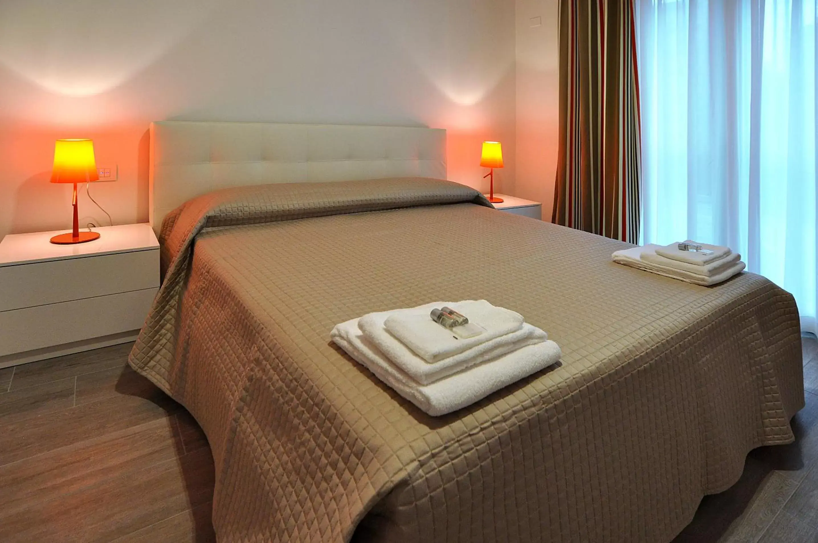Bedroom, Bed in BB Hotels Aparthotel Arcimboldi