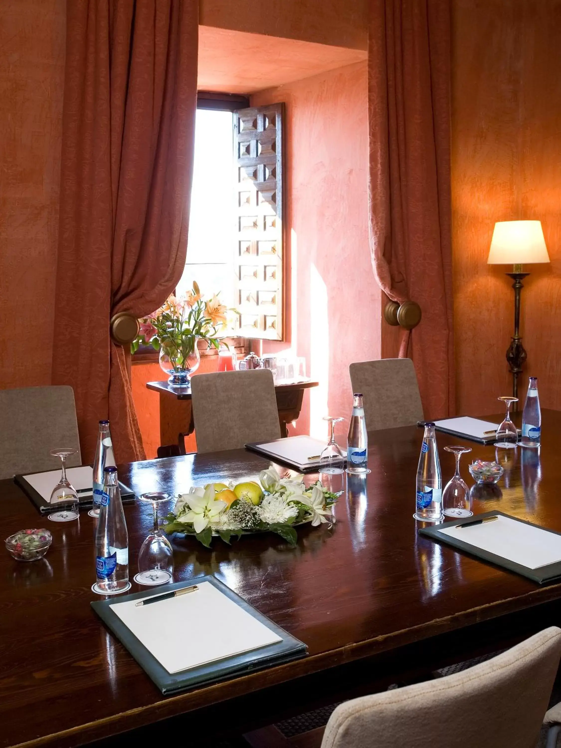 Business facilities in Parador de Jarandilla de la Vera