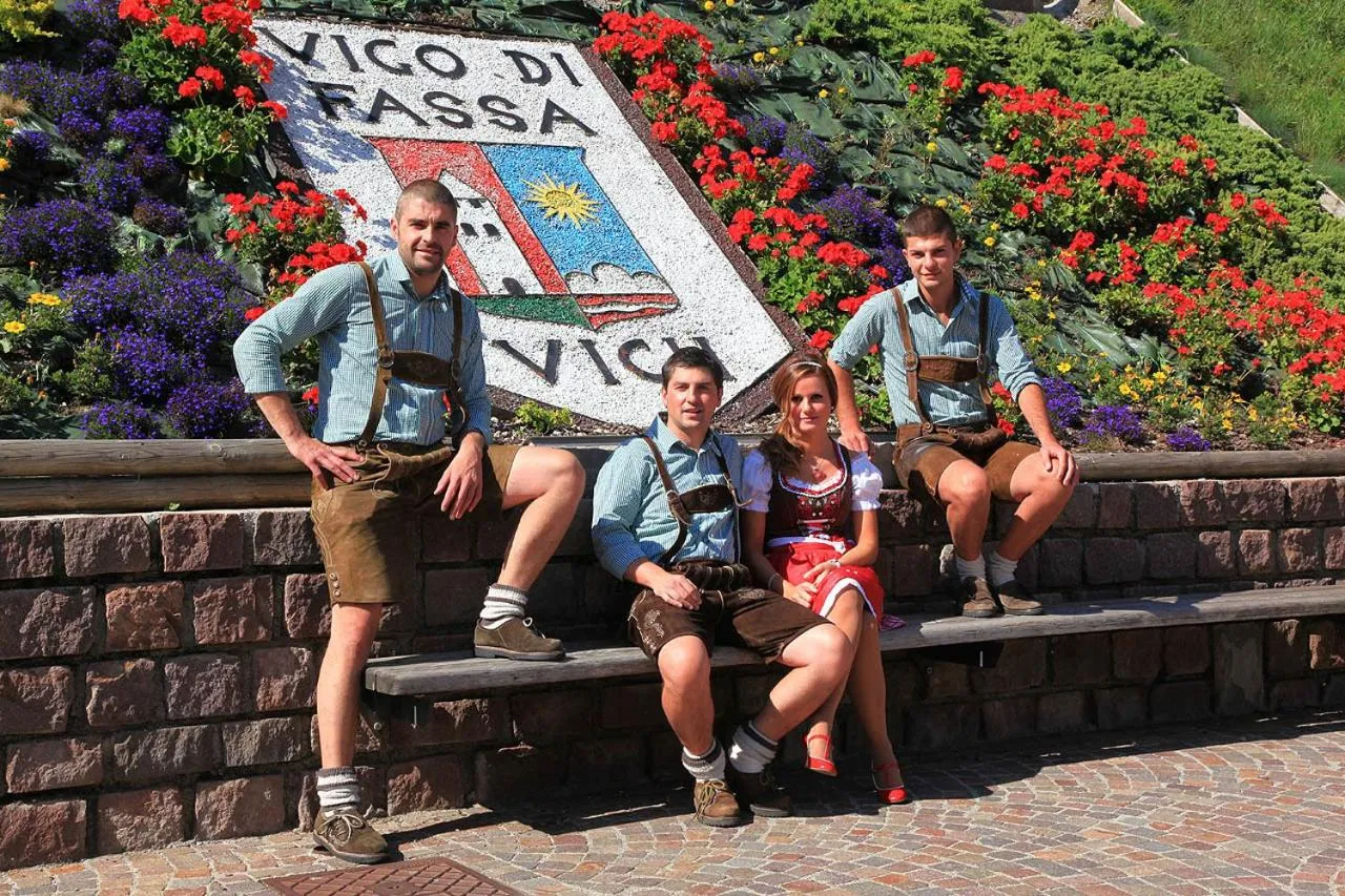 Staff in Garnì Ladin