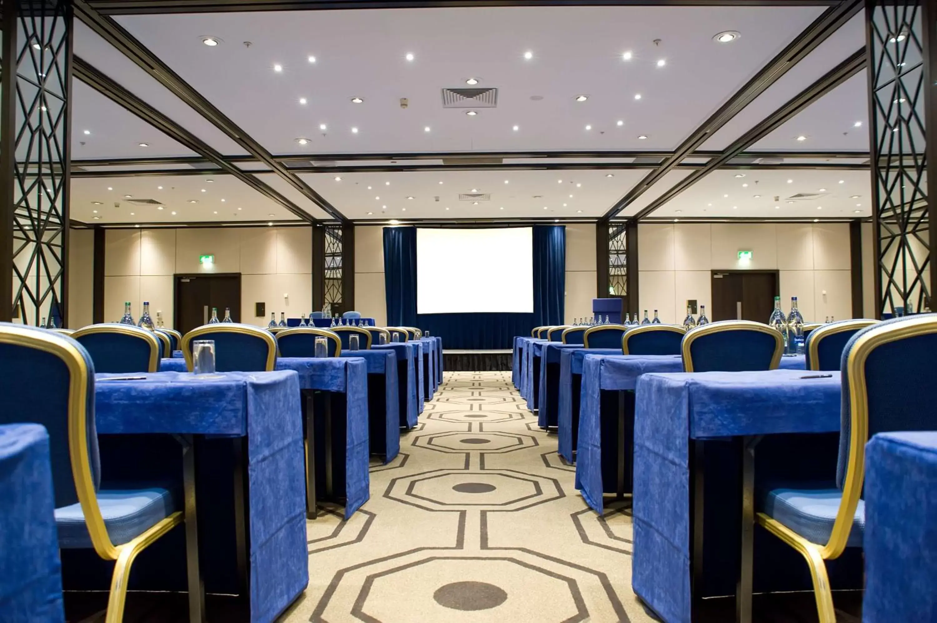 Meeting/conference room in Hilton London Gatwick Airport