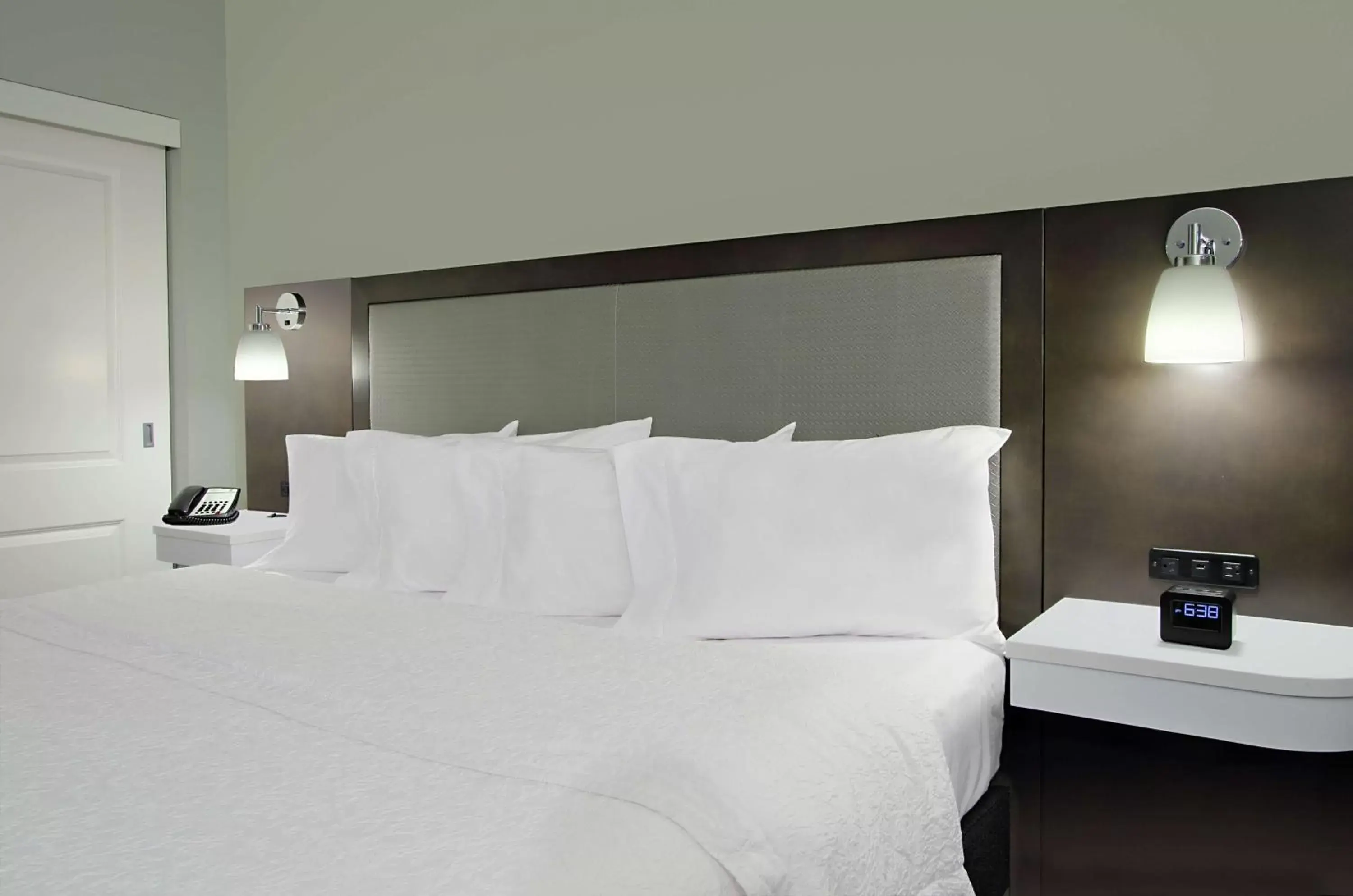 Bed in Hampton Inn Hagerstown-Maugansville Bed in Hampton Inn Hagerstown-Maugansville