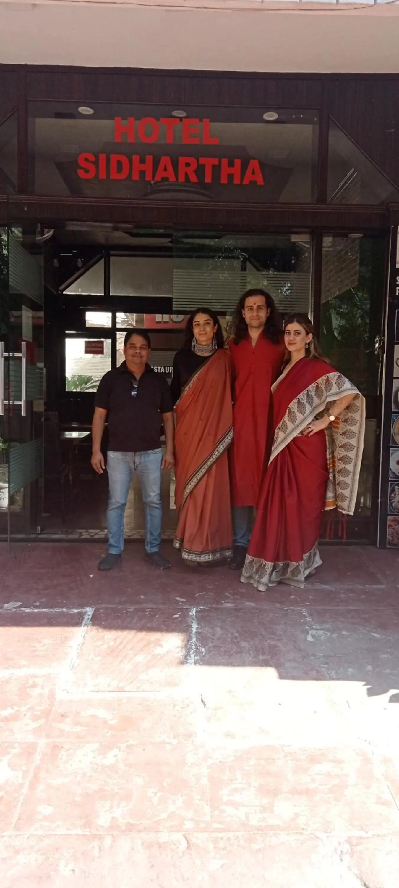 Text overlay in Hotel Sidhartha Walking Distance From TajMahal