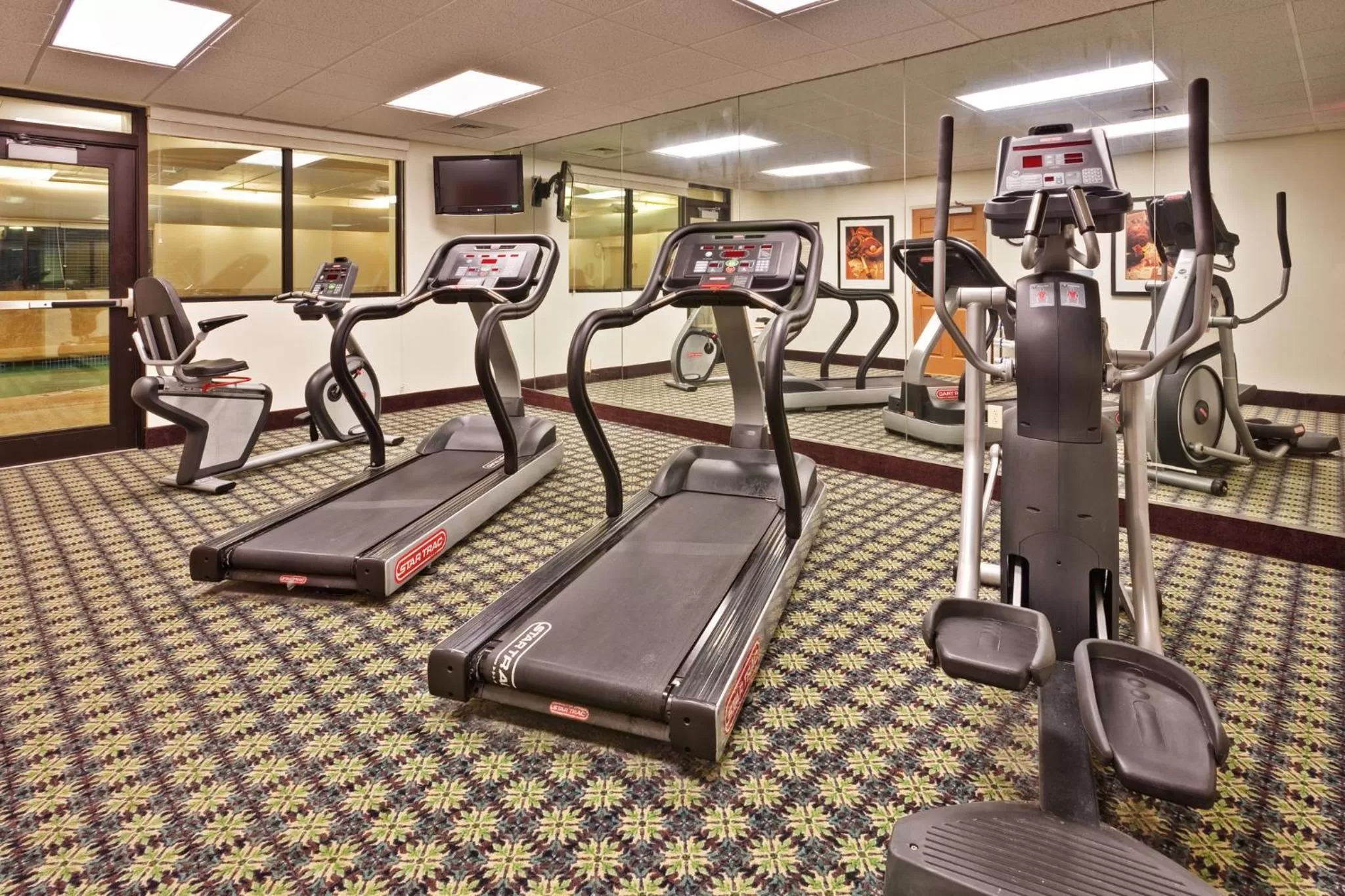 Fitness centre/facilities in Staybridge Suites Buffalo by IHG