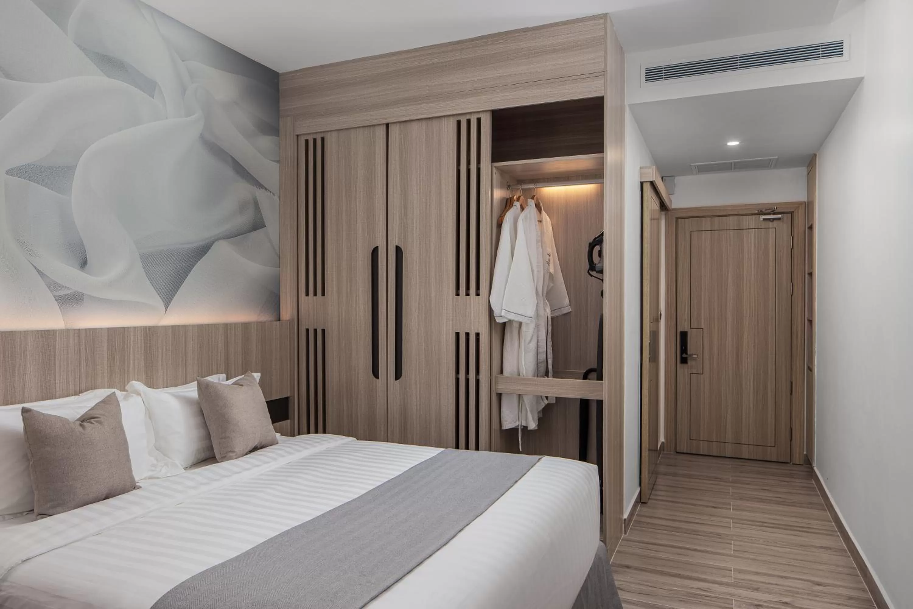 Bed in Sensory Park Urban Hotel