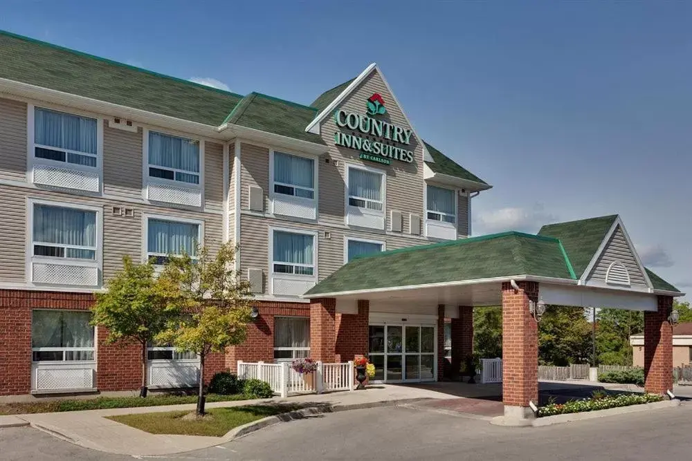 Facade/entrance, Property Building in Country Inn & Suites by Radisson, London South, ON