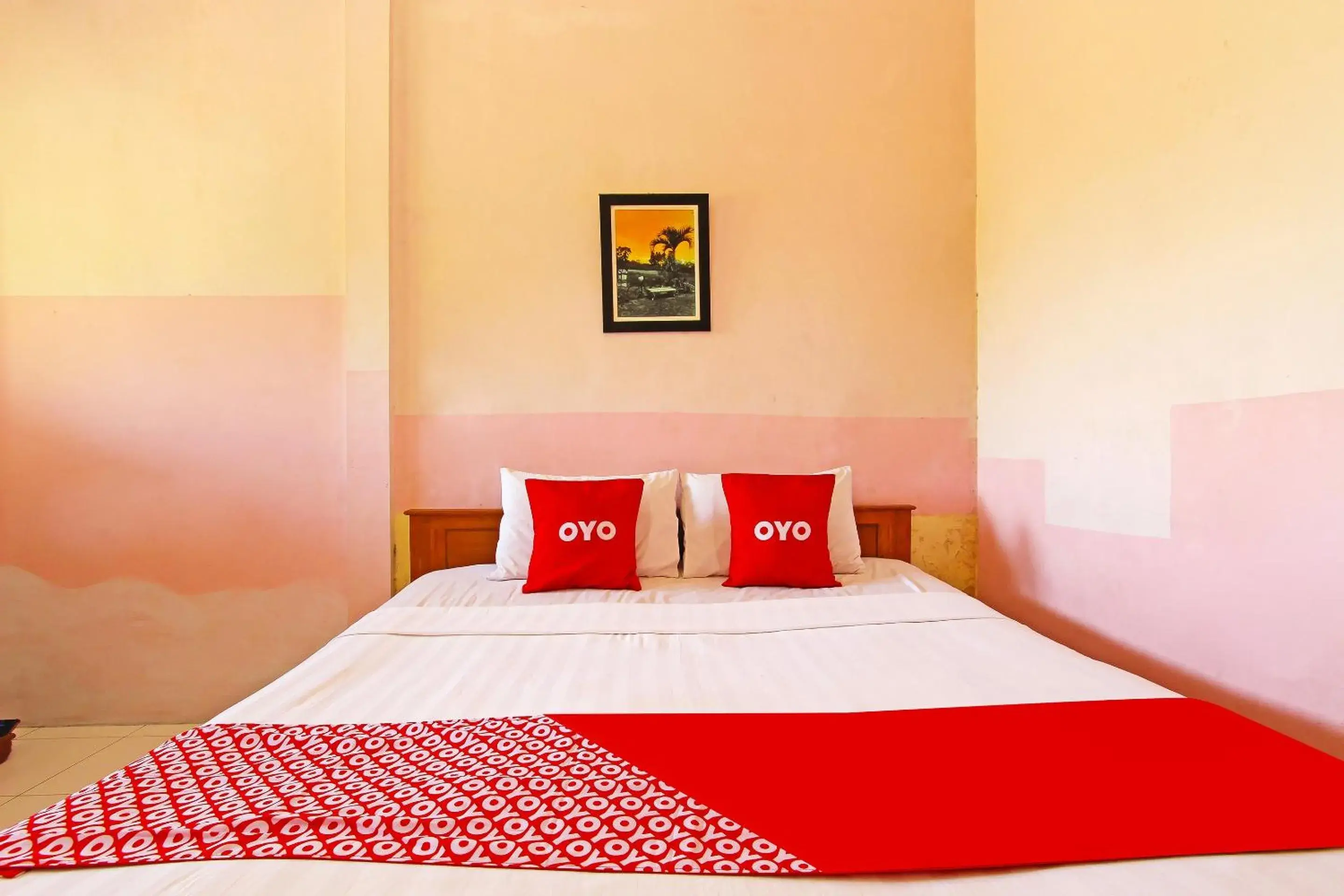 Photo of the whole room, Bed in OYO 3693 Kopi Klotok Homestay Syariah