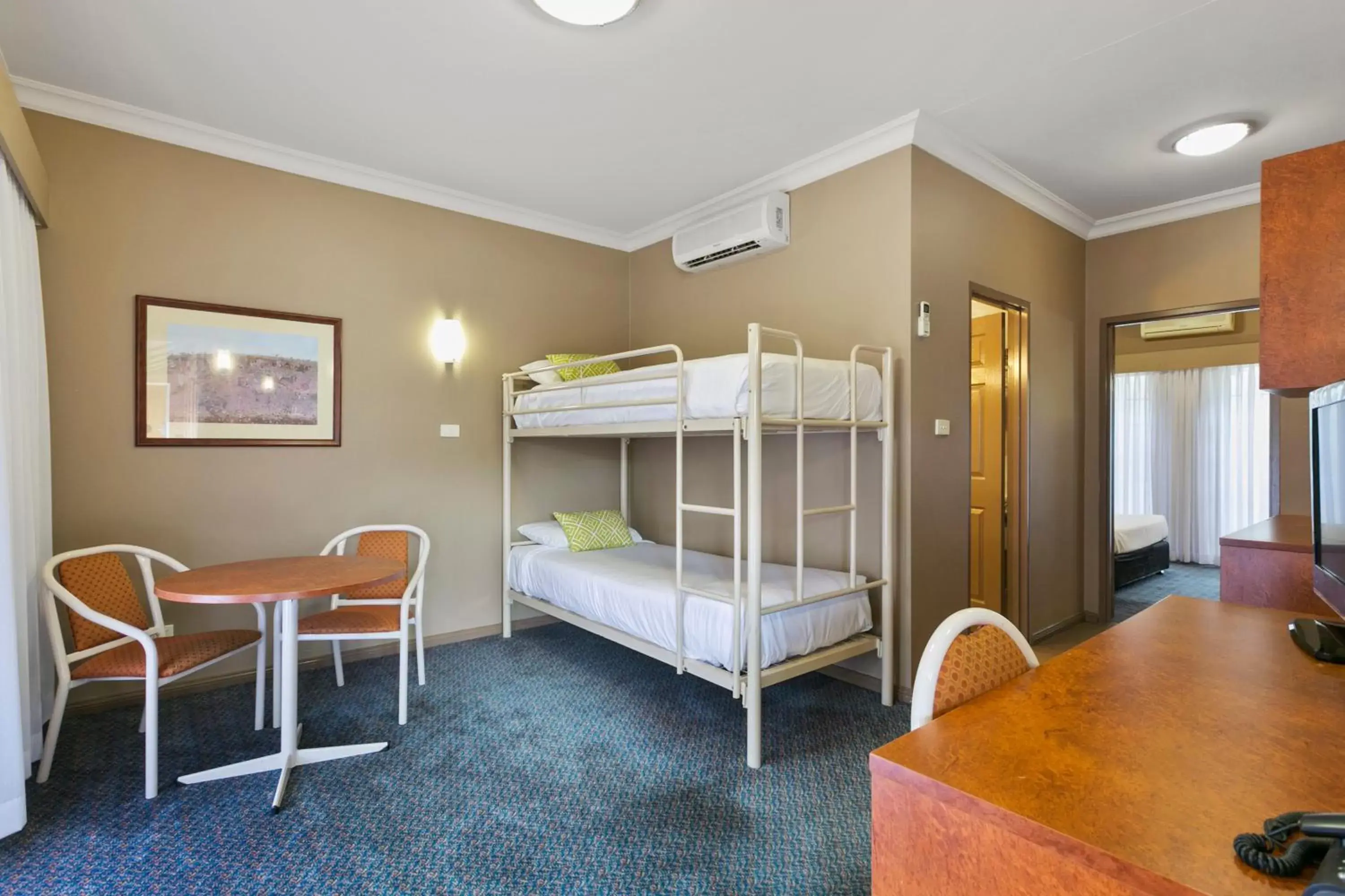 Bunk Bed in Quality Inn Penrith Sydney