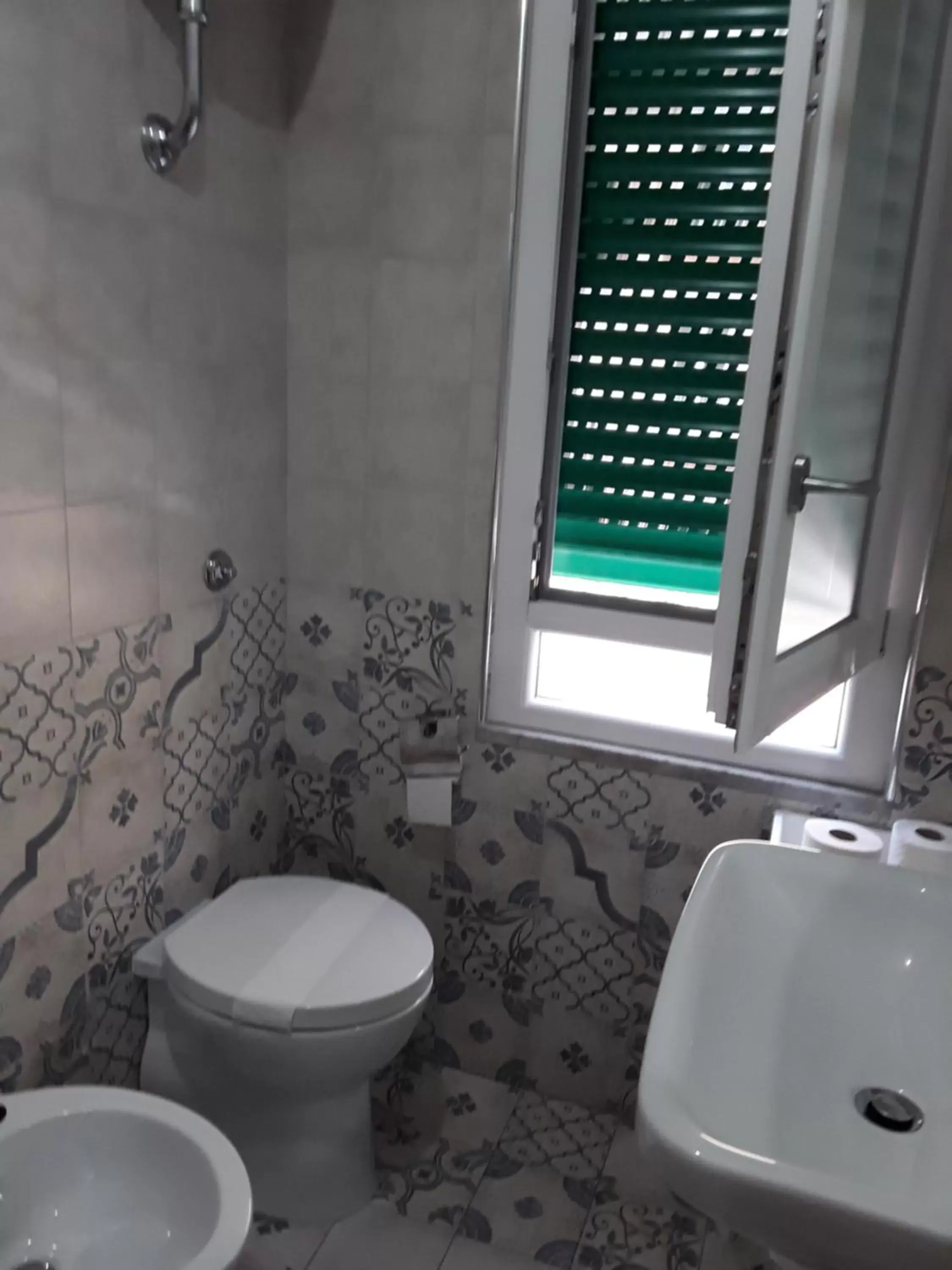 Shower, Bathroom in B&B Le due costiere
