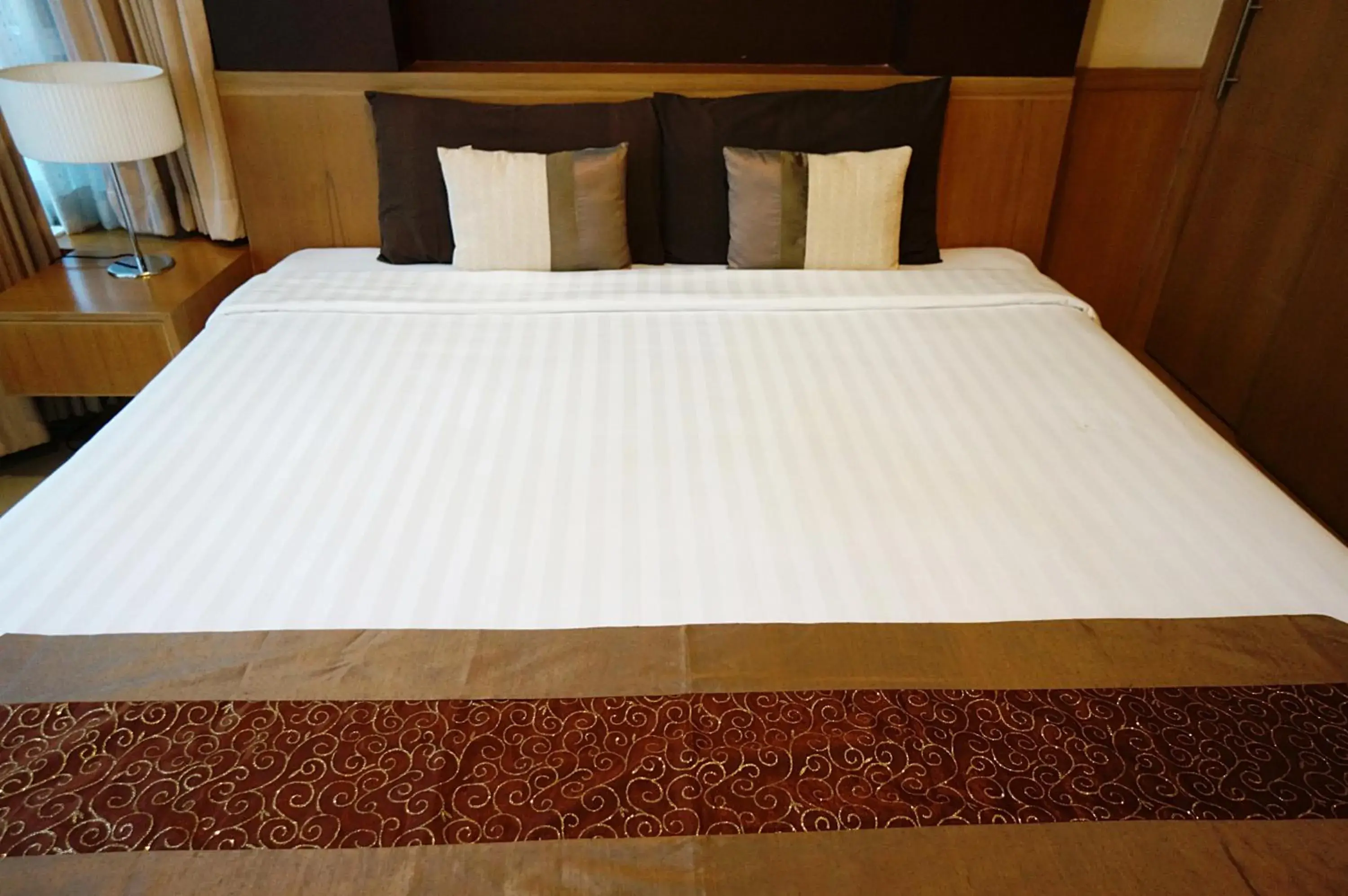 Bed in Silom Convent Garden Hotel SHA Extra Plus