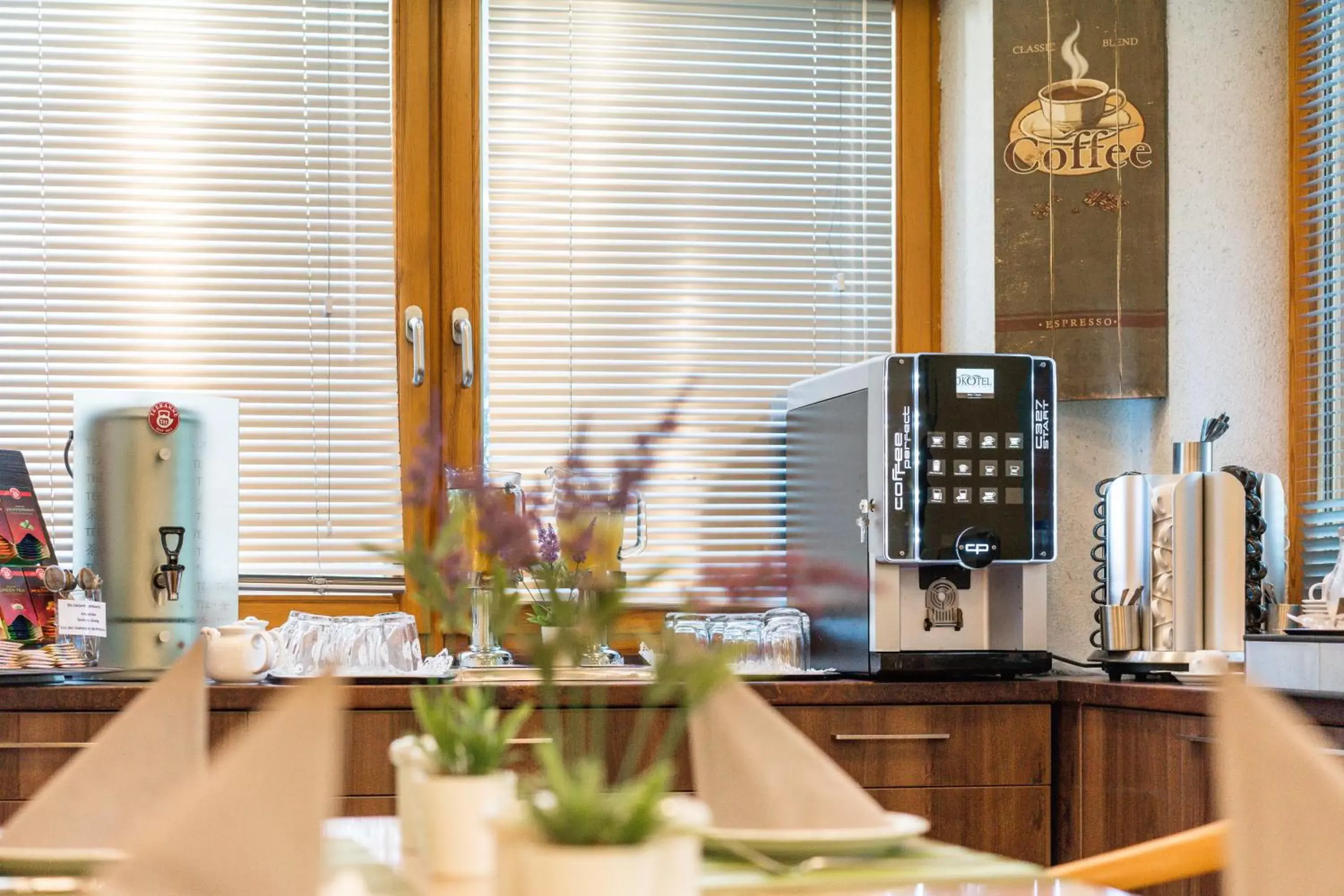 Buffet breakfast in Ökotel Hamburg Buffet breakfast in Ökotel Hamburg