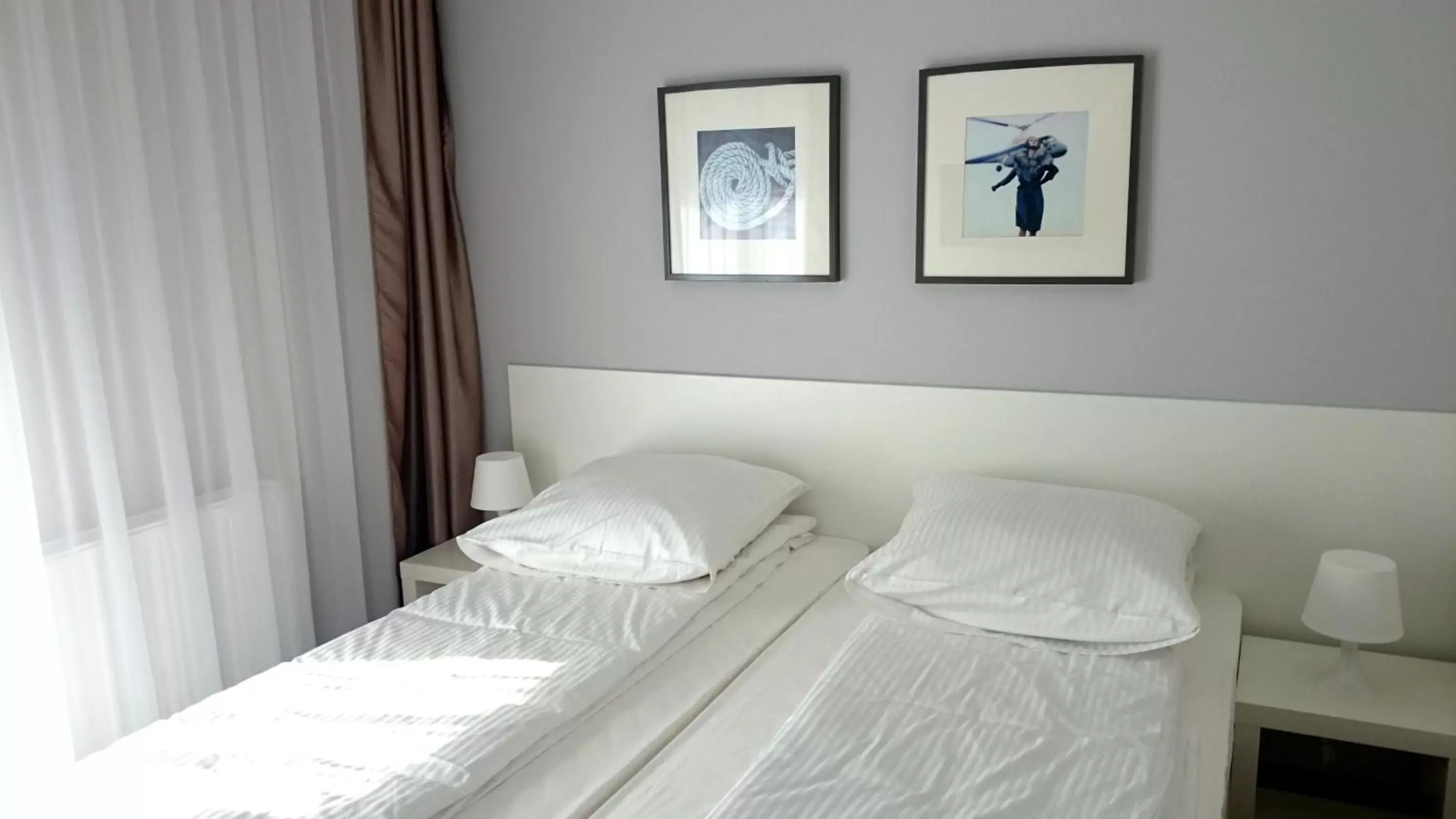 Triple Room with Bathroom in Willa Długa No 4 Bed & Breakfast - Gdynia Triple Room with Bathroom in Willa Długa No 4 Bed & Breakfast - Gdynia