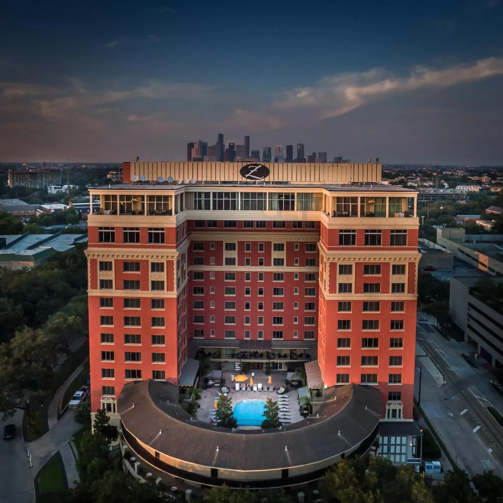 Bird's eye view, Bird's-eye View in Hotel Zaza Houston