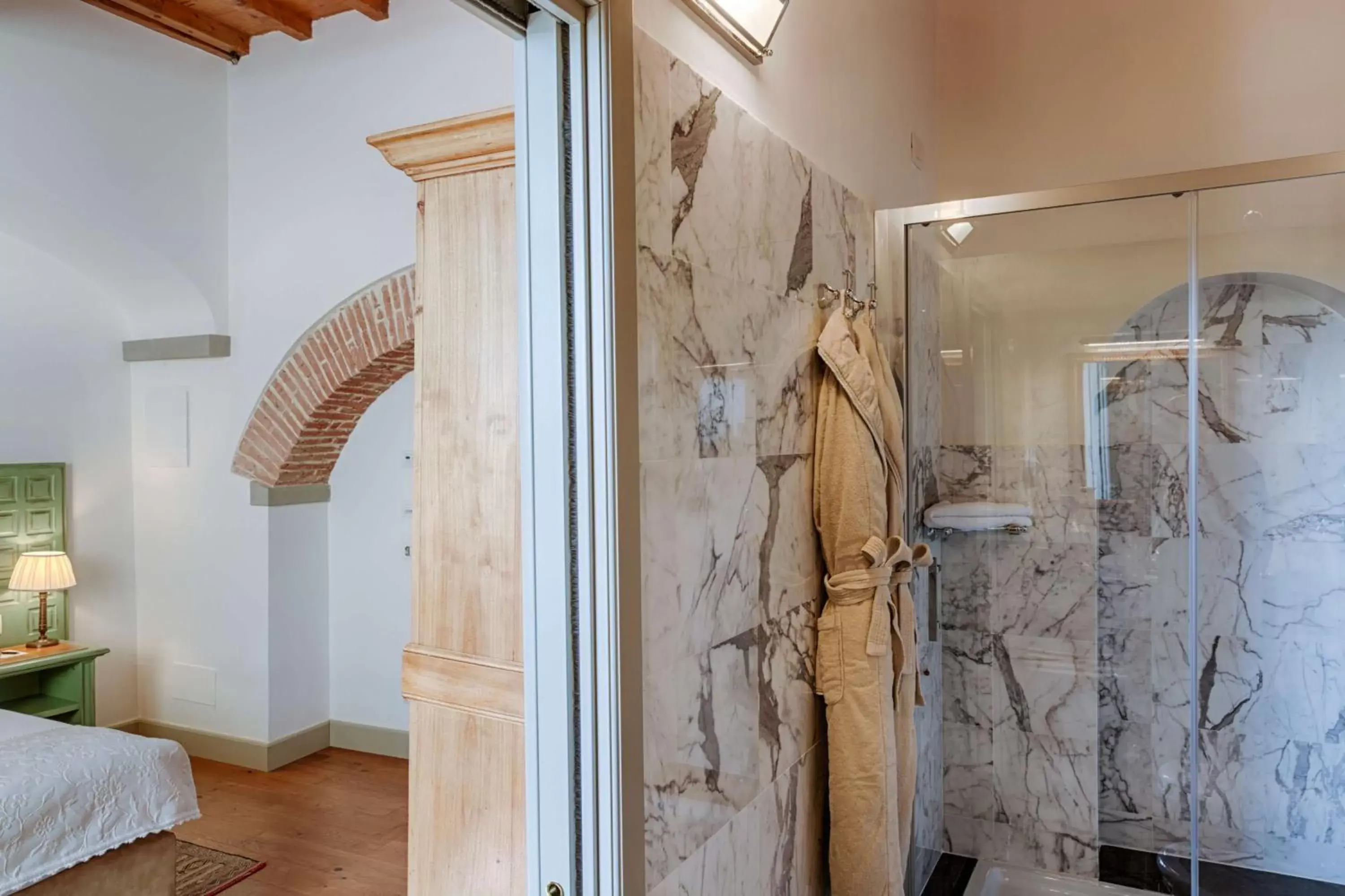 Bathroom in Hotel Mulino di Firenze - WorldHotels Crafted