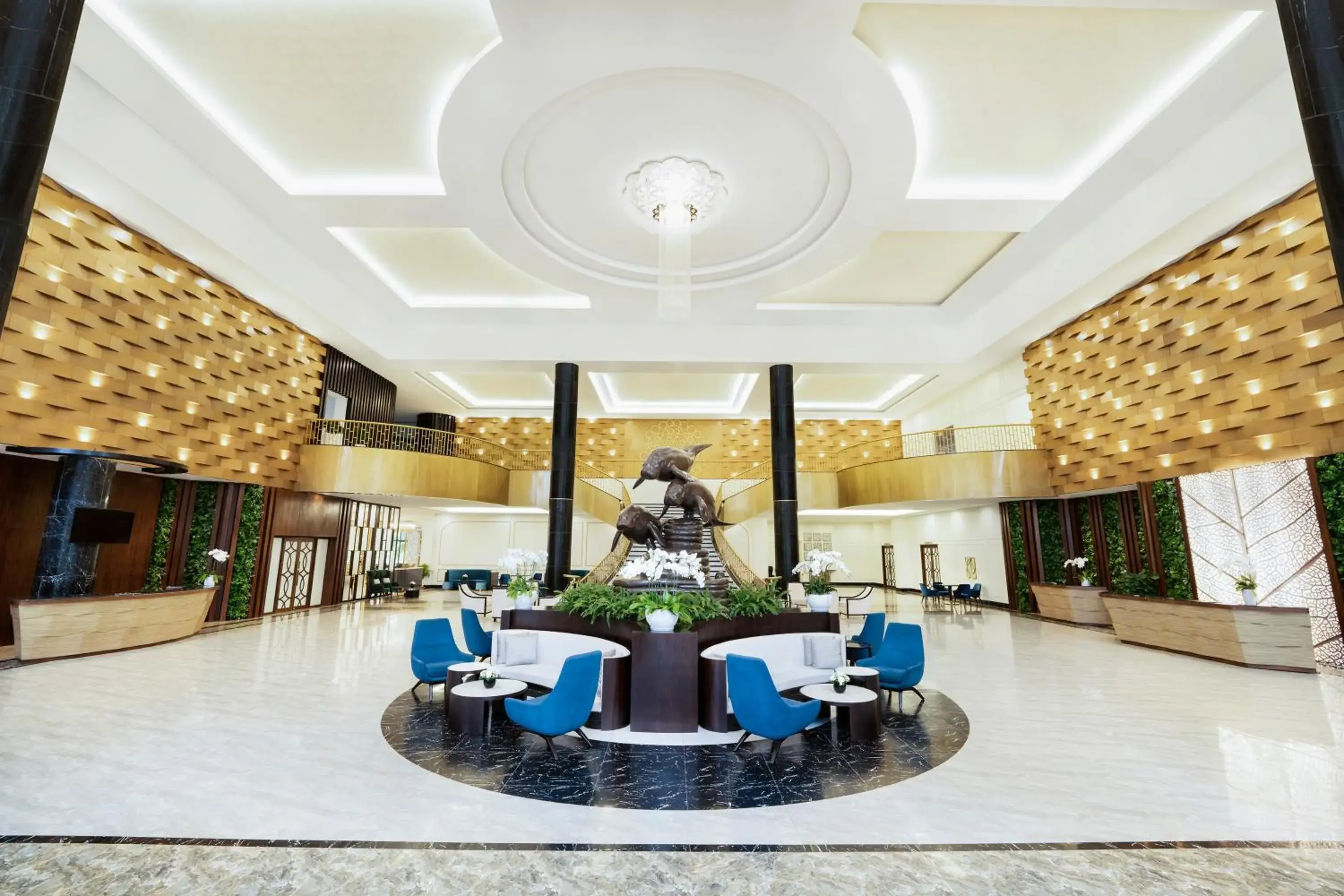 Lobby or reception in Melia Vinpearl Phu Quoc