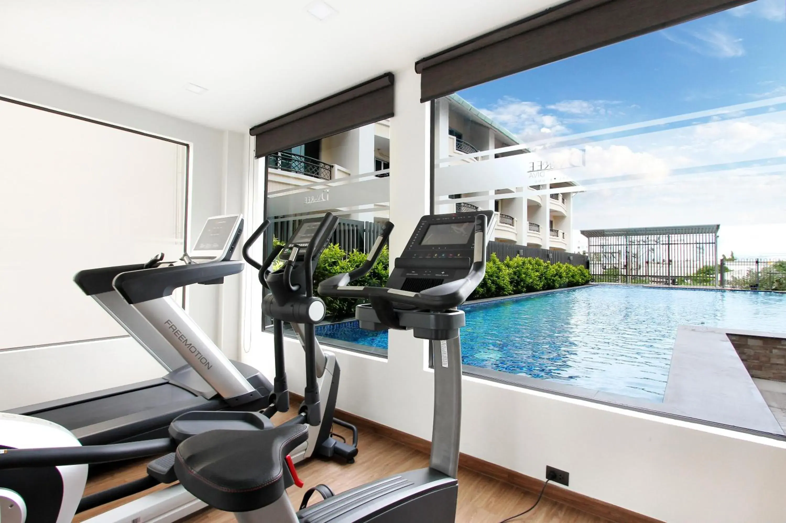 Fitness centre/facilities, Swimming Pool in D Varee Diva Central Rayong