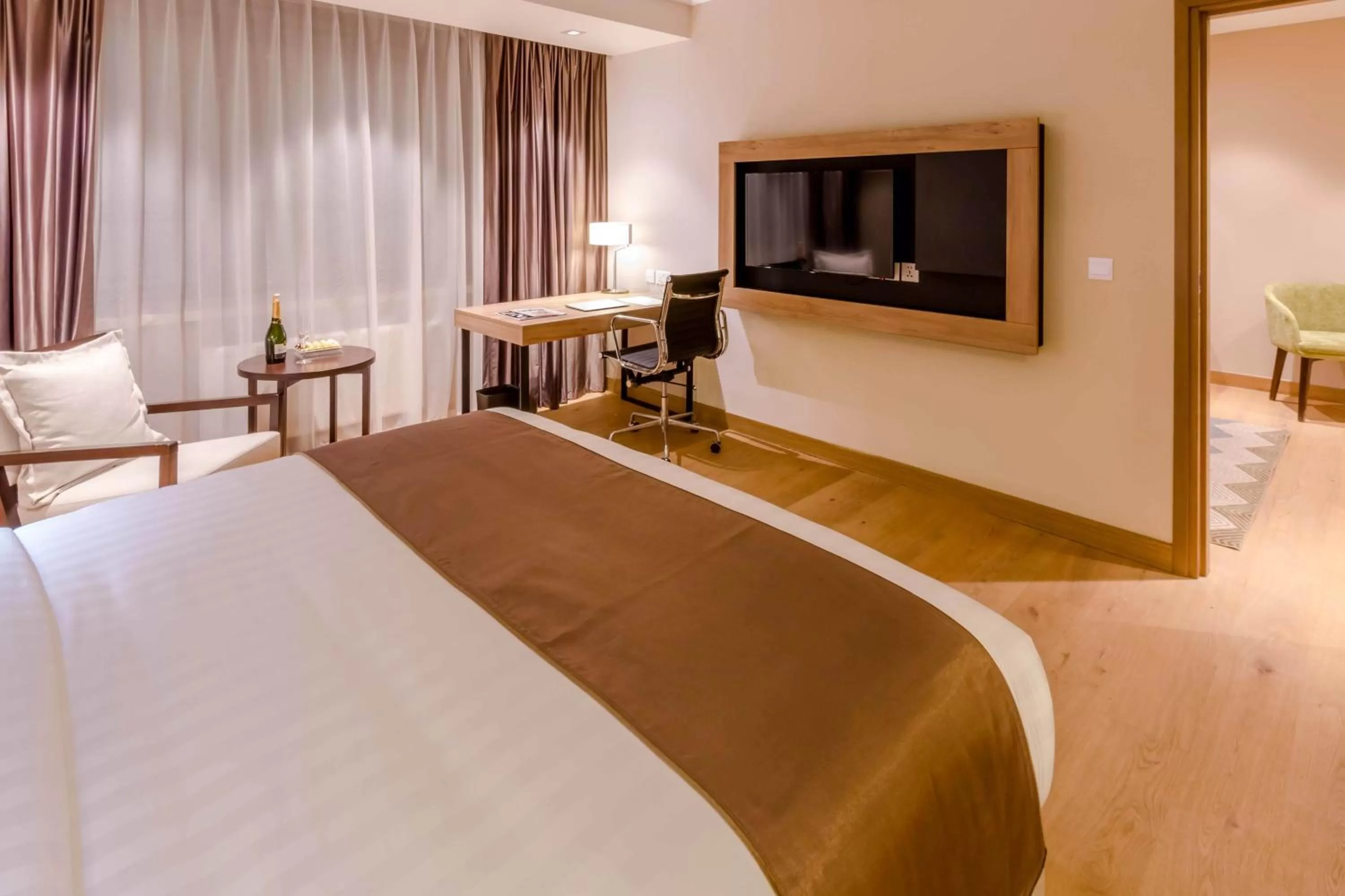 TV and multimedia, Bed in Holiday Inn Ulaanbaatar by IHG