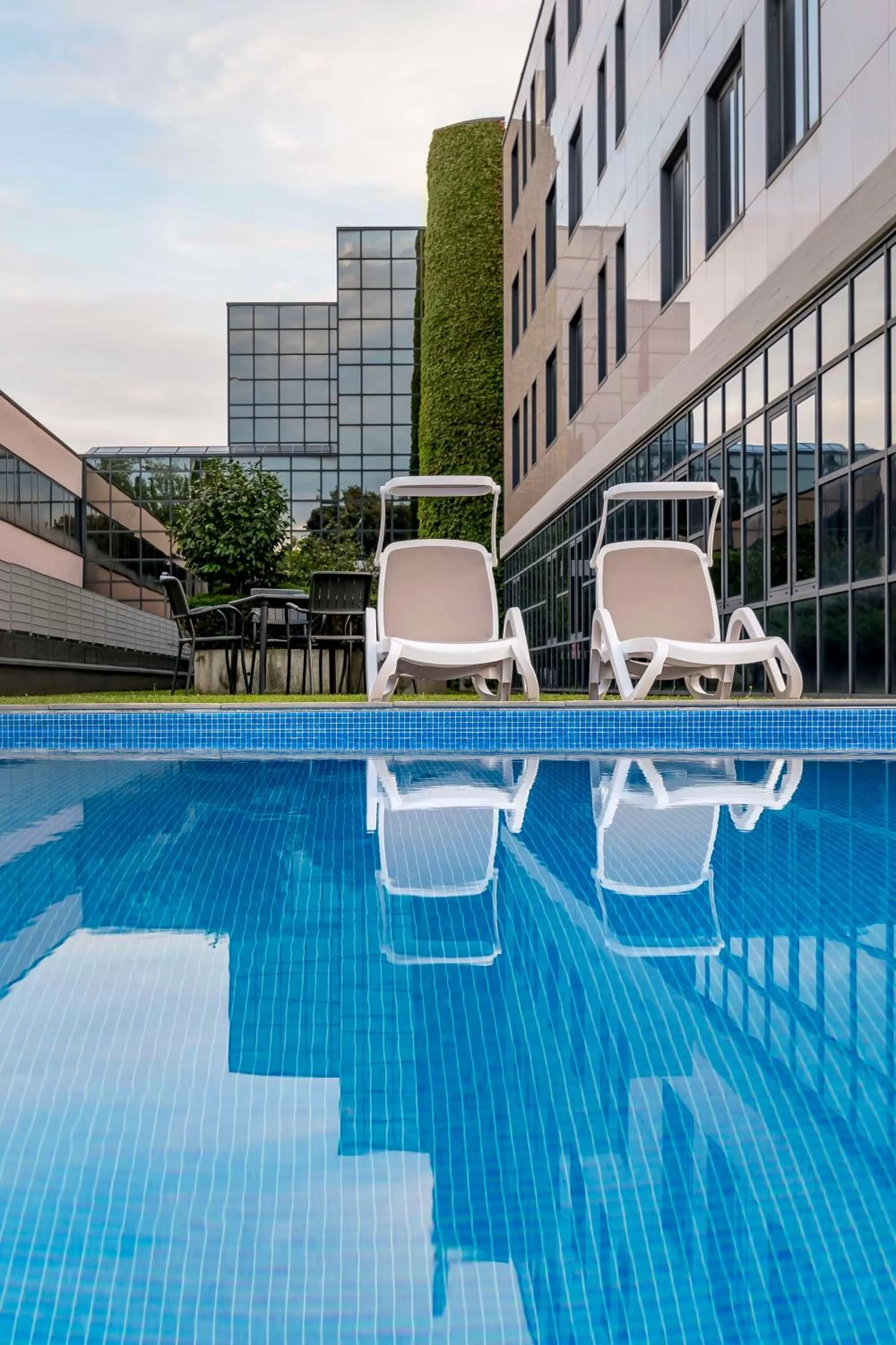 Pool view in Best Western Cavalieri Della Corona