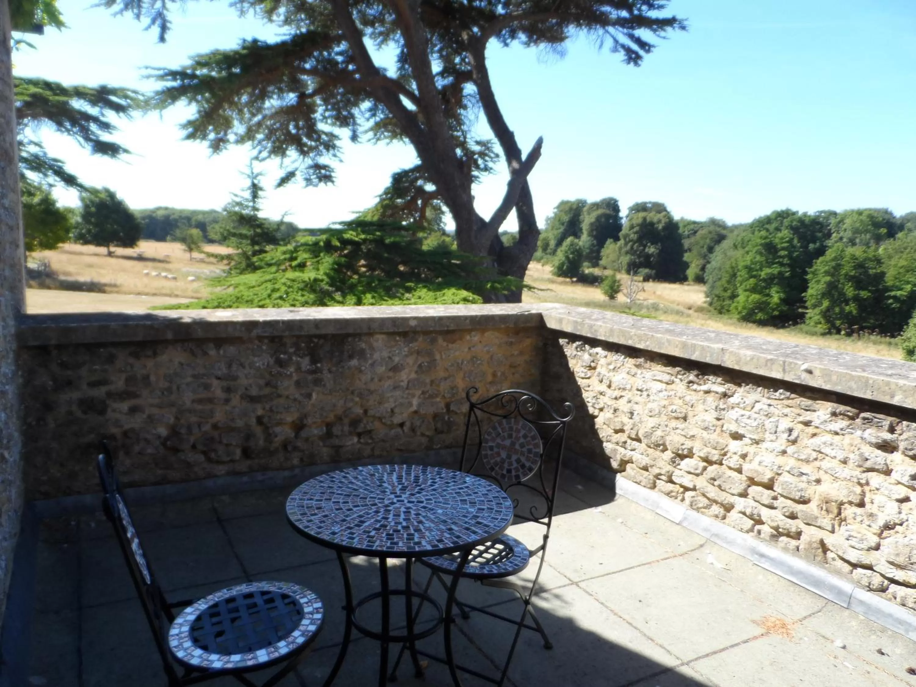 Patio in Stanton House Hotel
