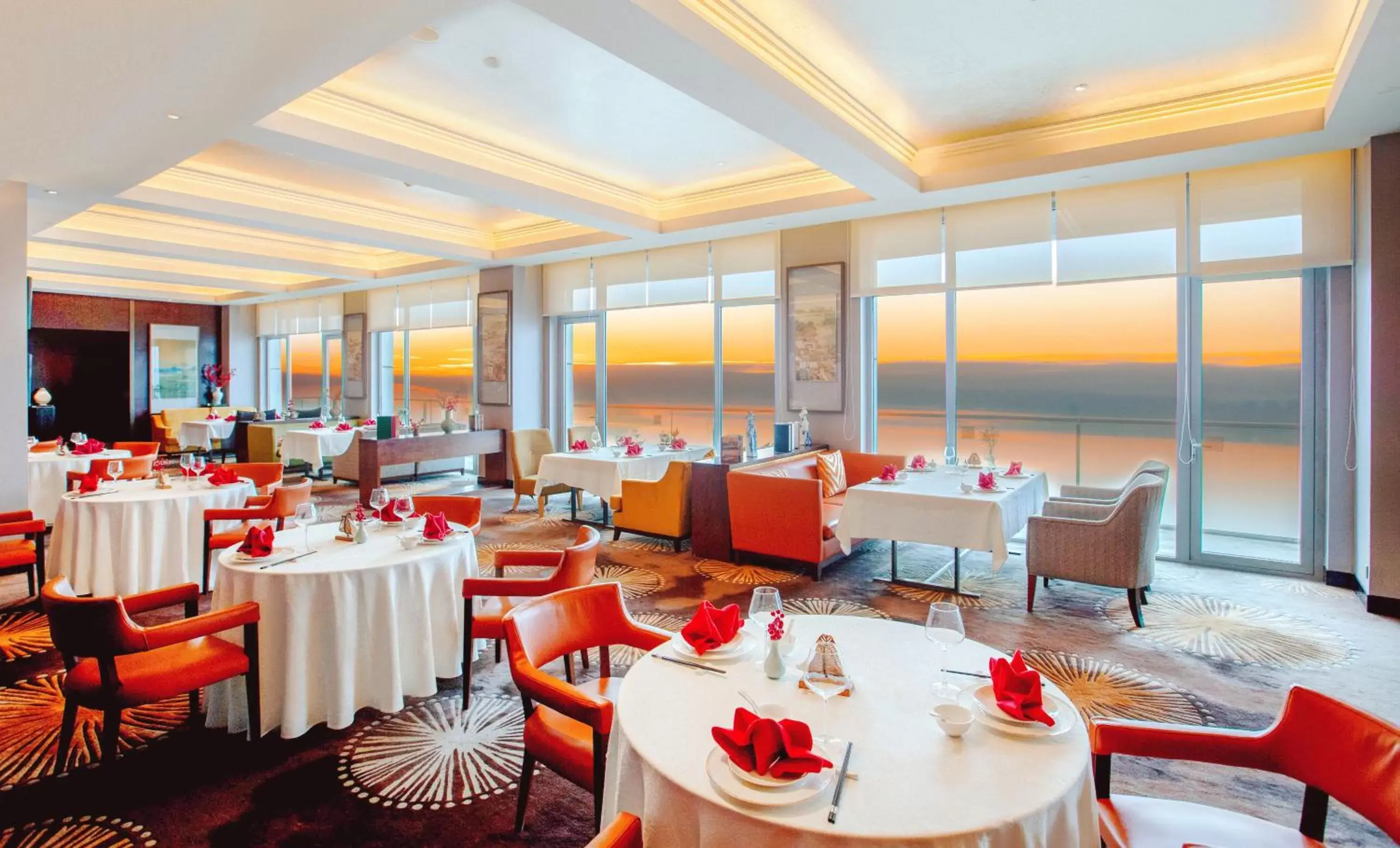 Restaurant/Places to Eat in Hilton Nanjing Riverside