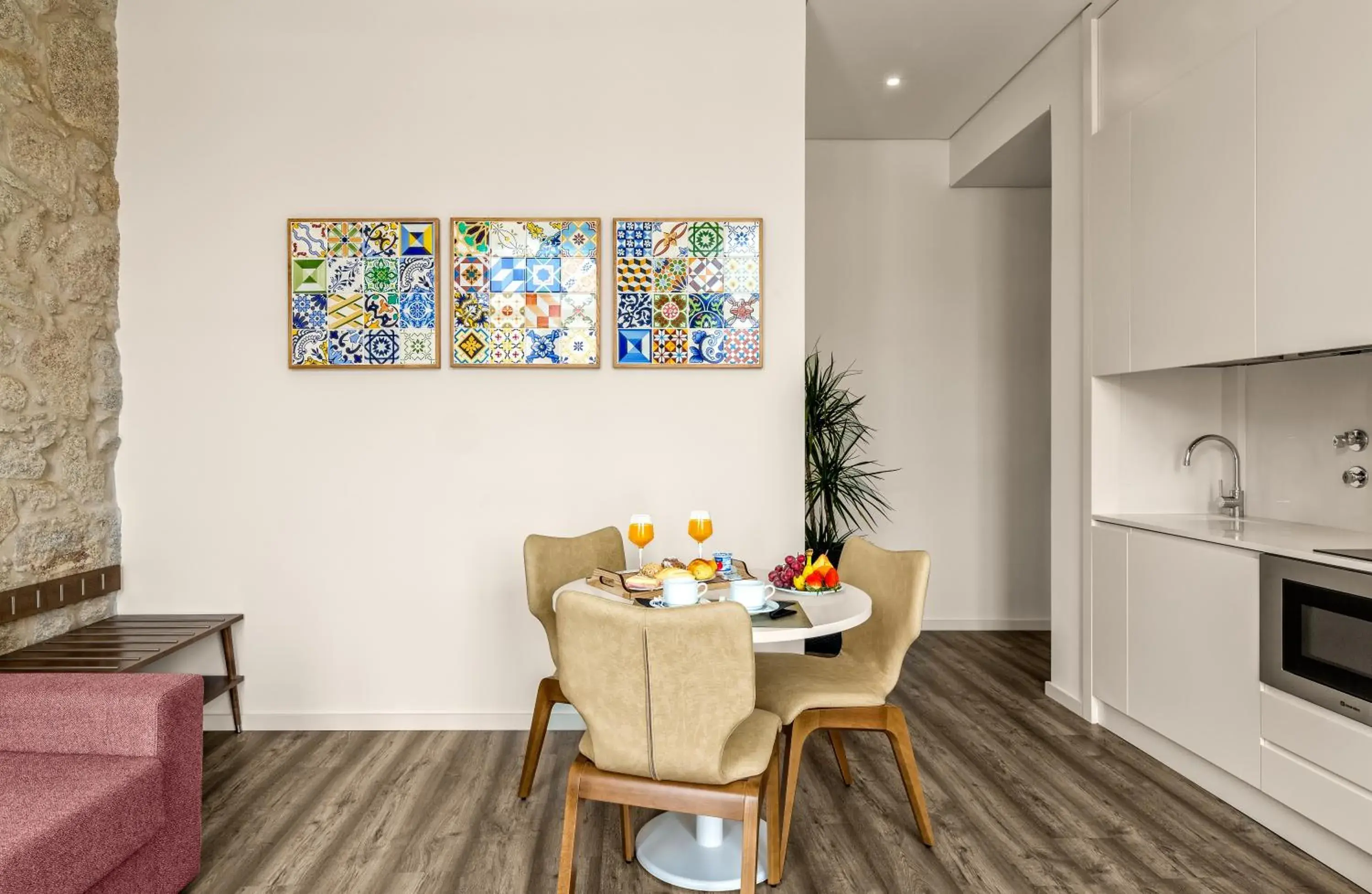 Decorative detail, Dining Area in 296 Heritage Apartments