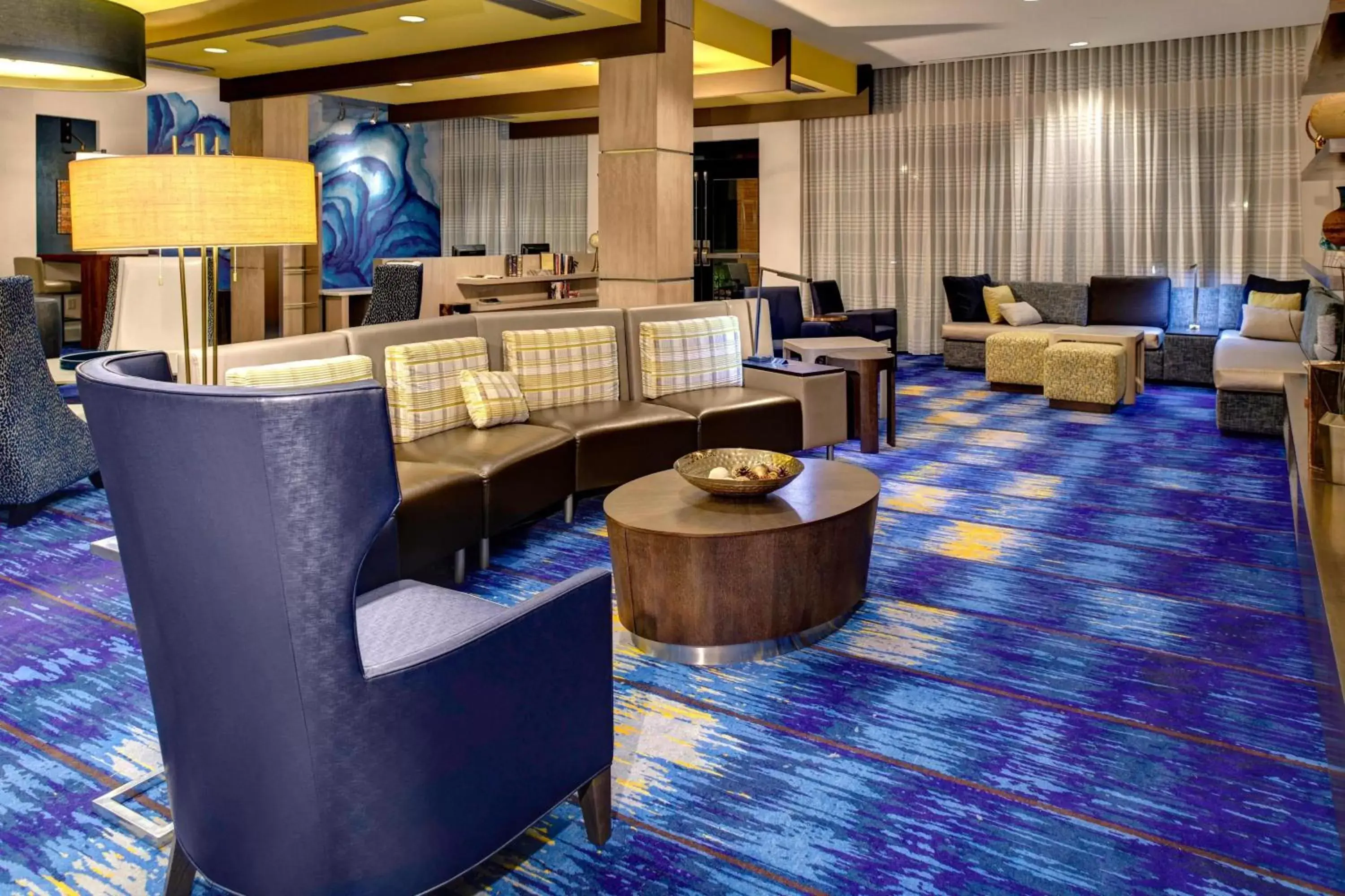 Lobby or reception, Lounge/Bar in Courtyard by Marriott Carrollton