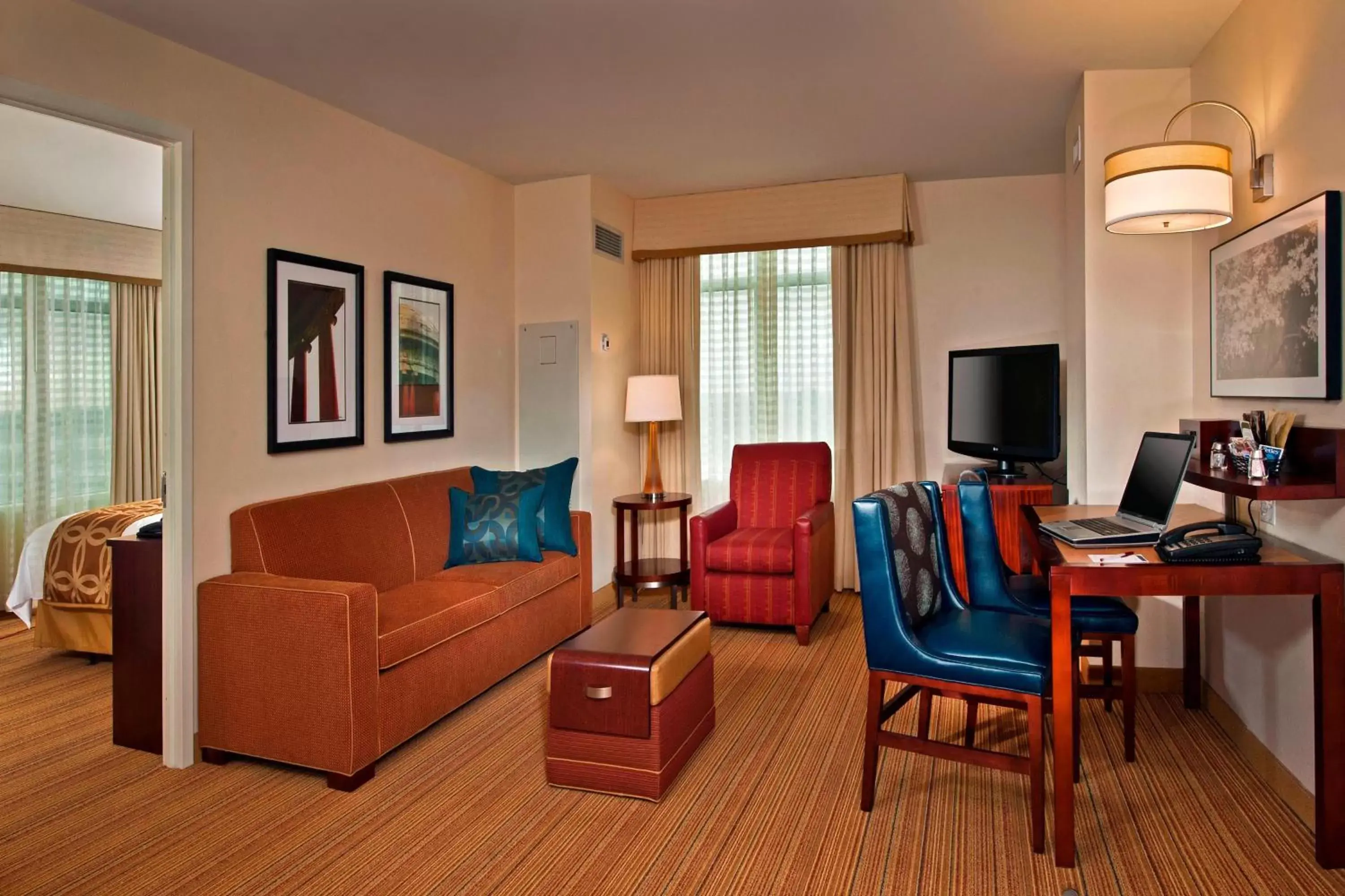Bedroom, Seating Area in Residence Inn Arlington Capital View