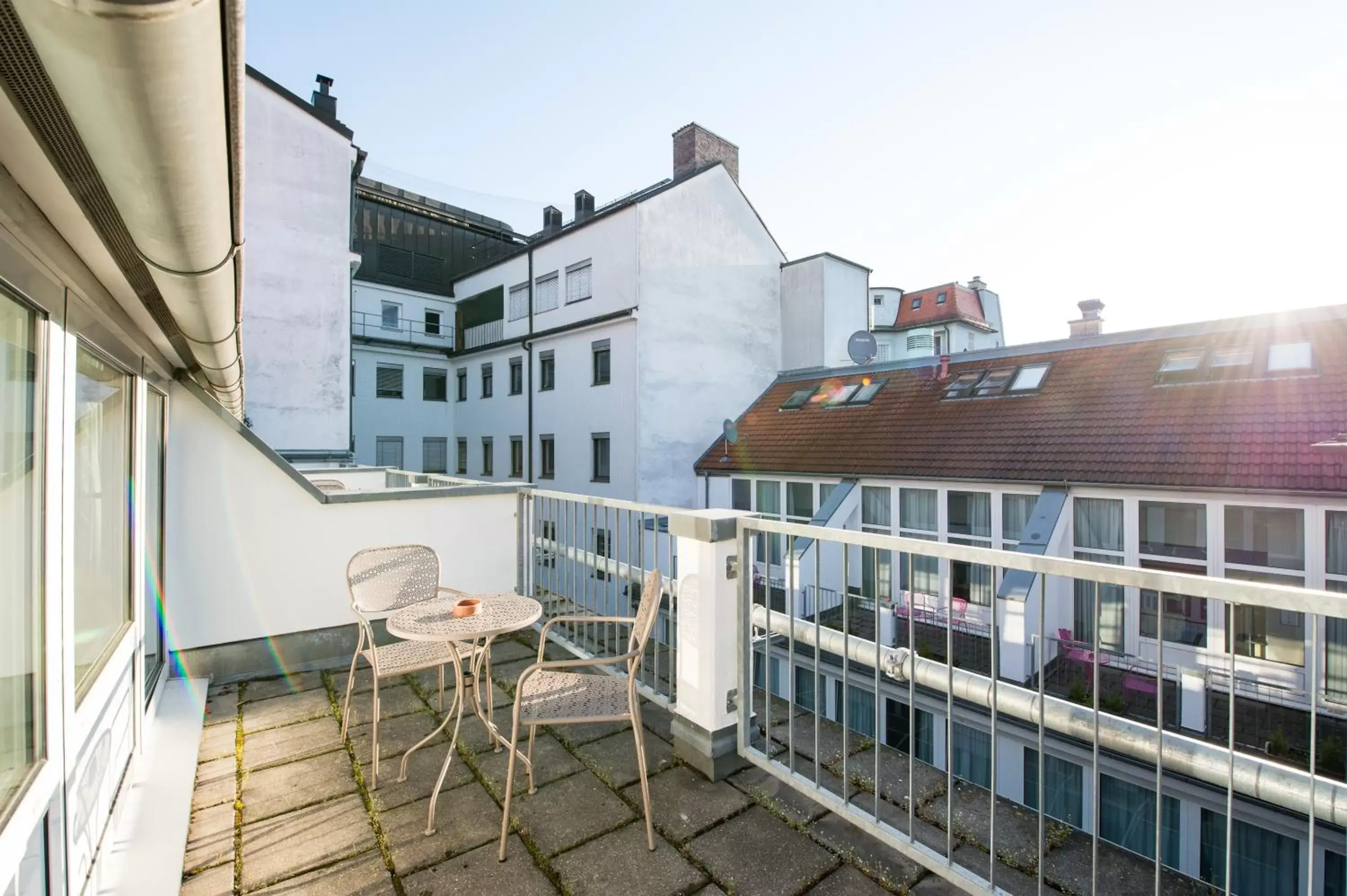 Balcony/Terrace in Wombat's City Hostel Munich Hauptbahnhof