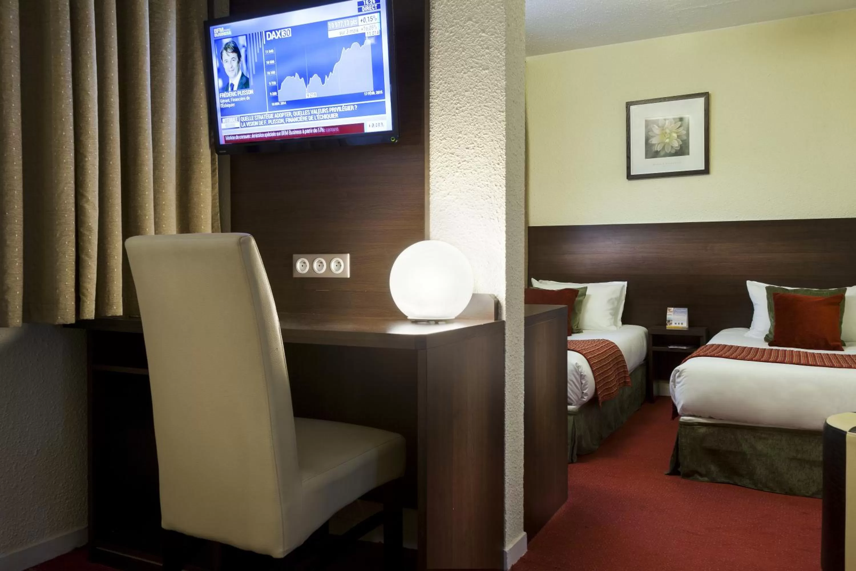 Bed in The Originals City, Hôtel Paris Sud, Orly-Draveil