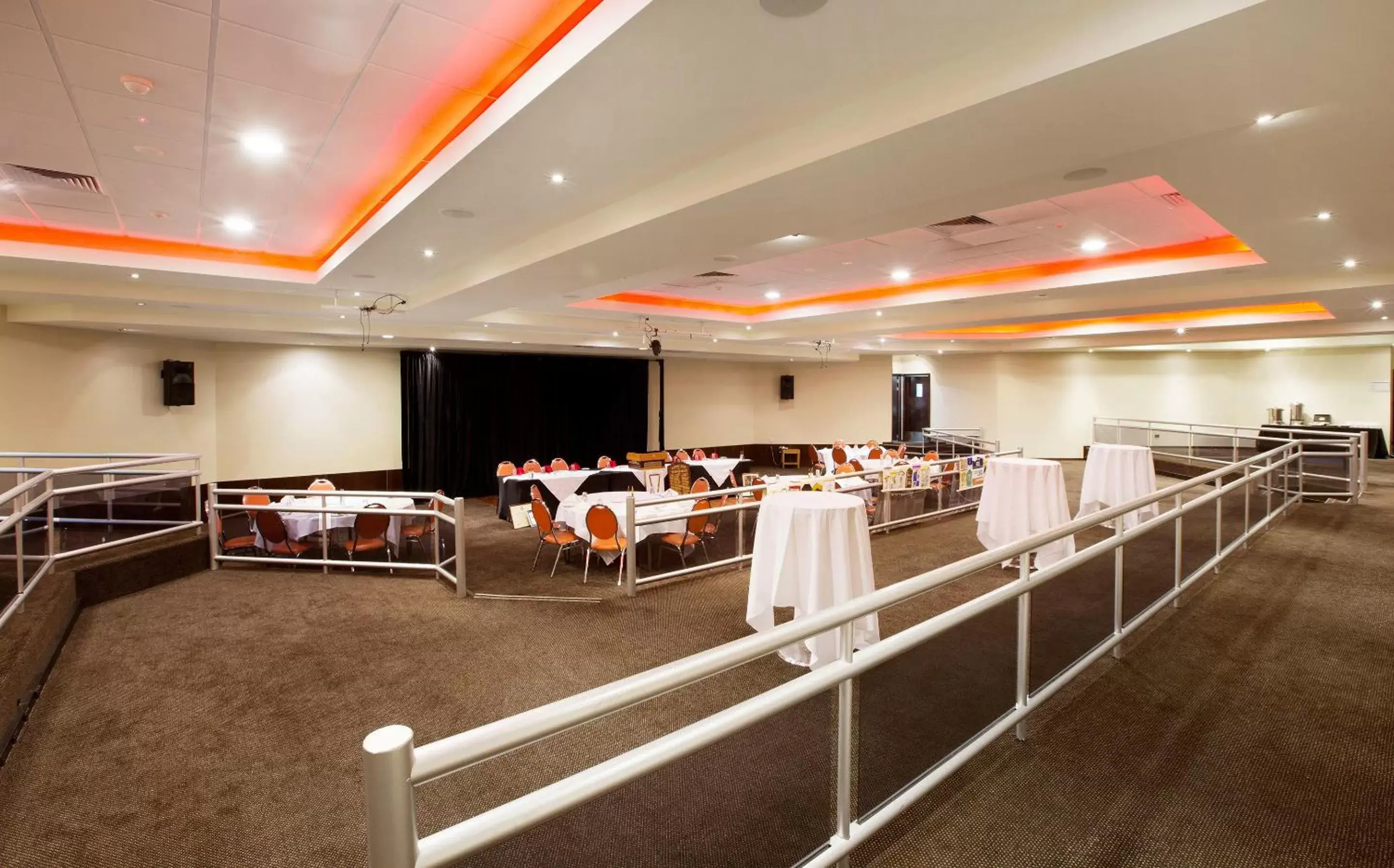 Banquet/Function facilities in Mermaid Waters Hotel by Nightcap Plus