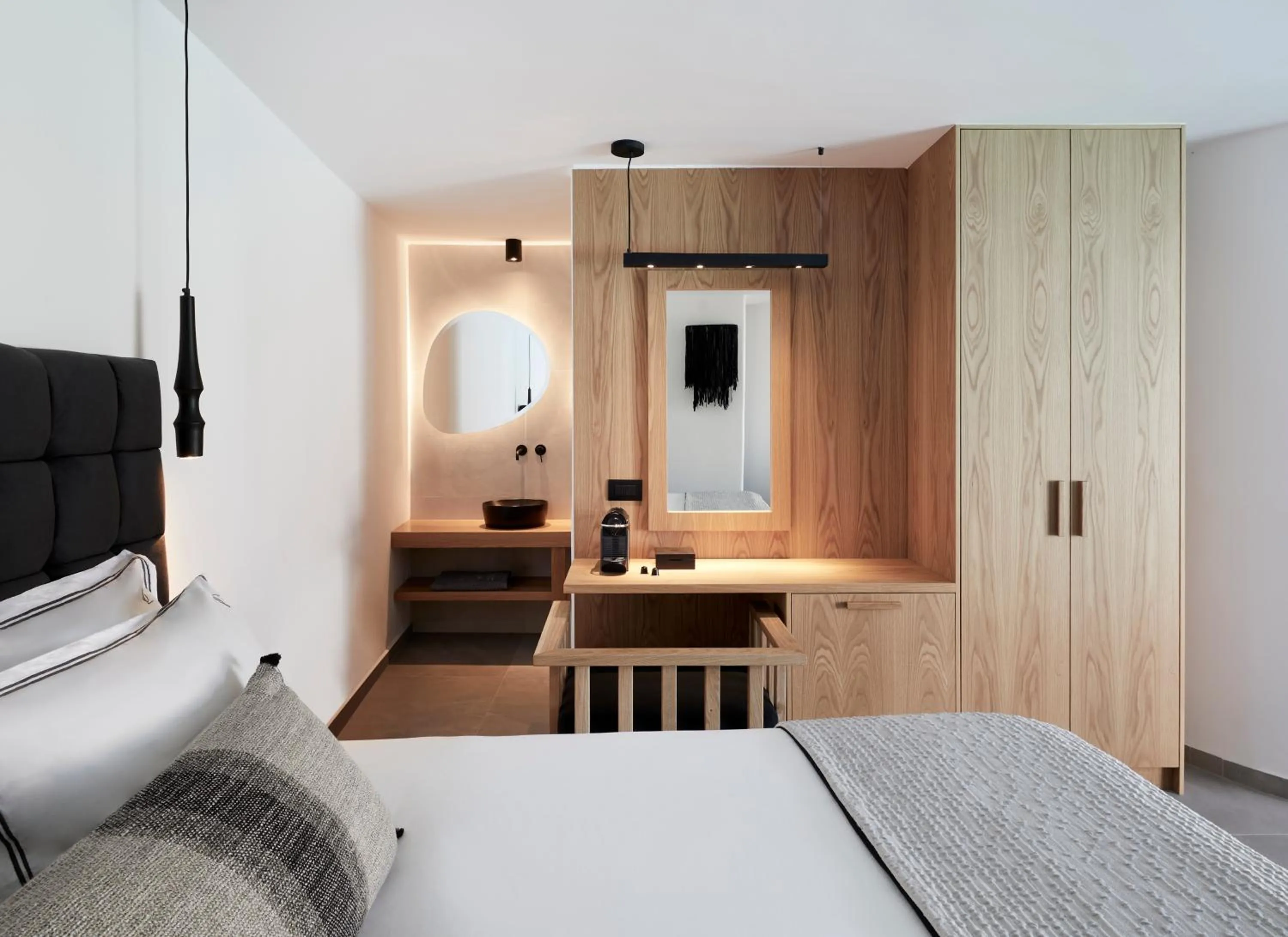 Photo of the whole room, Bed in Kalisti Hotel & Suites