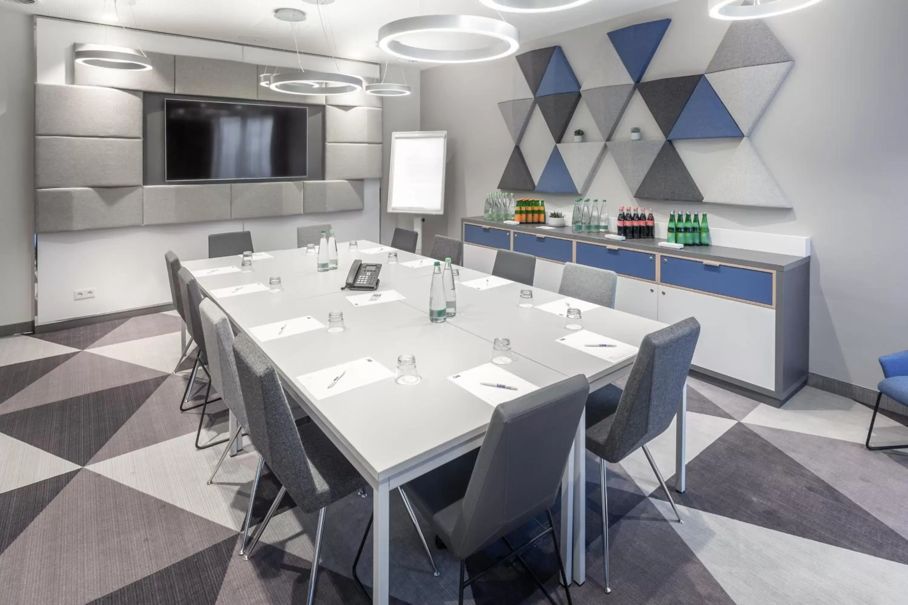 Meeting/conference room in Holiday Inn Express - Erlangen, an IHG Hotel