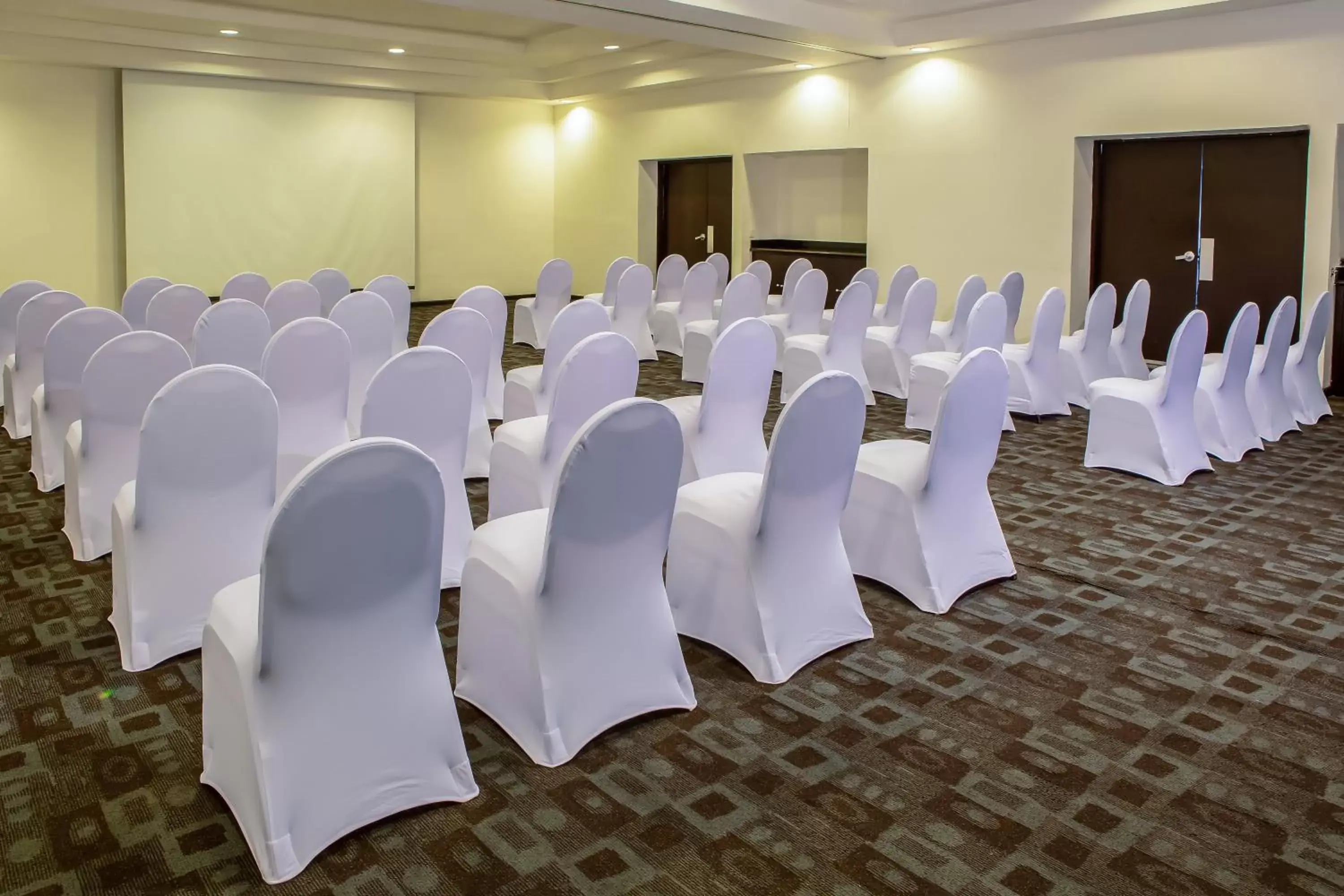 Meeting/conference room in Fiesta Inn Tampico