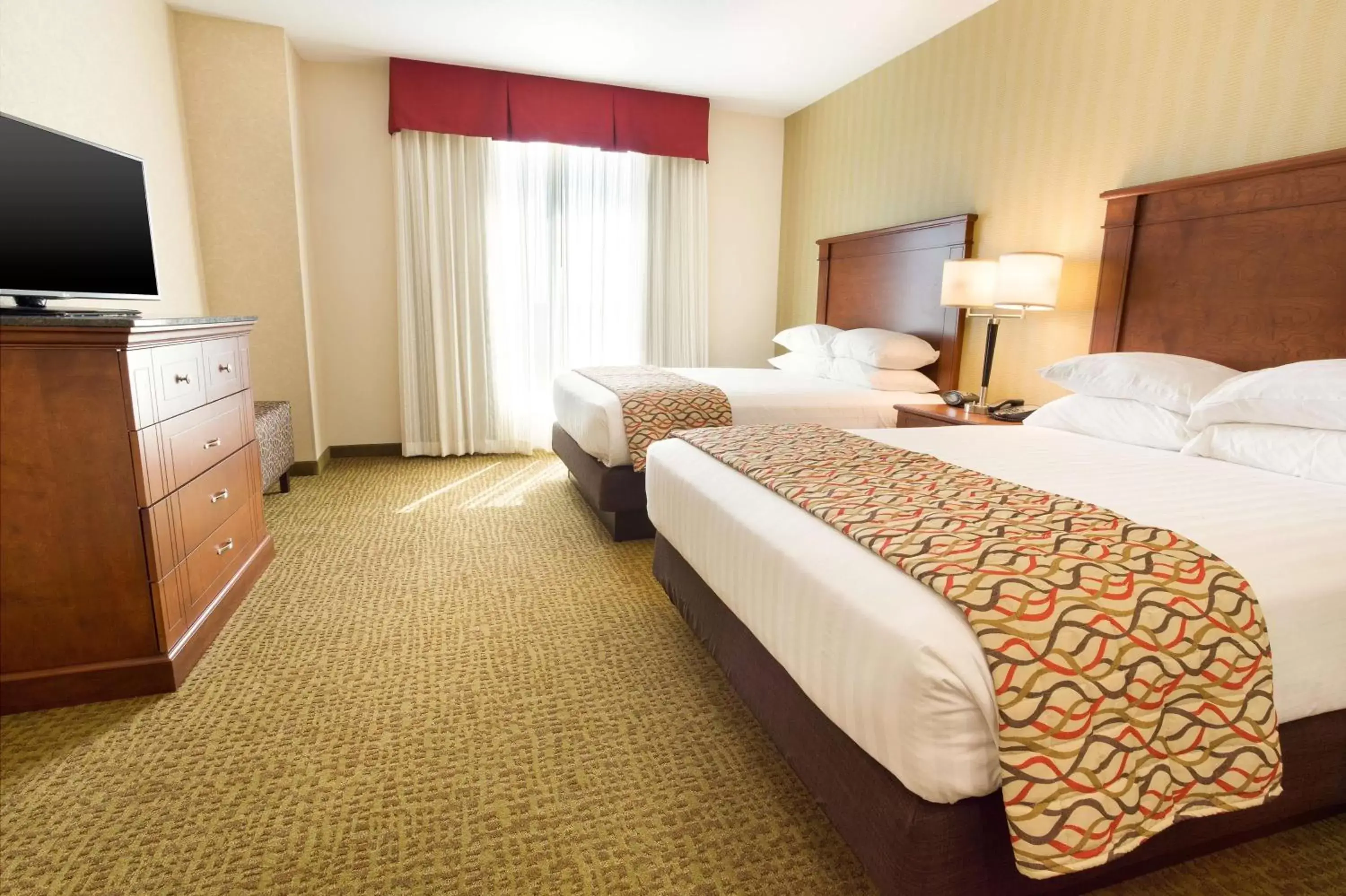 Photo of the whole room, Bed in Drury Inn and Suites Denver Central Park