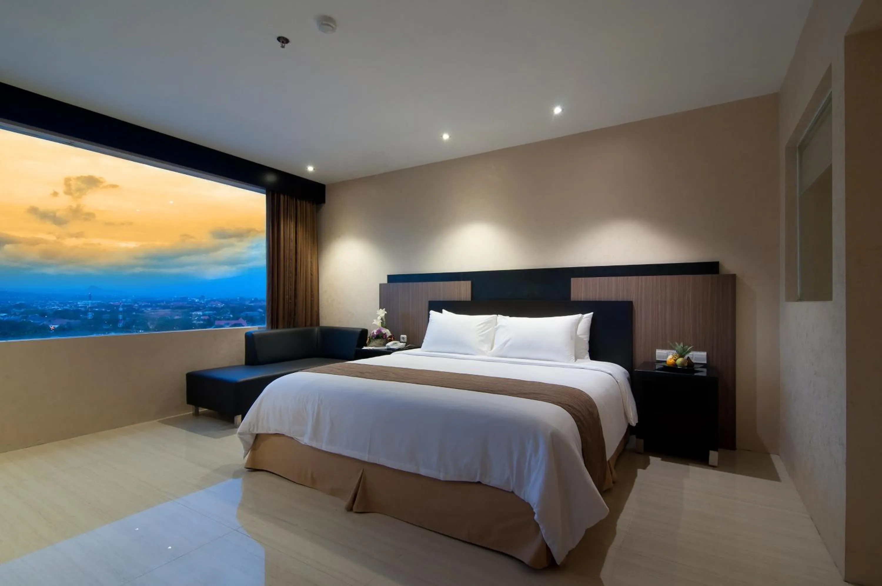 Bathroom, Bed in Aria Gajayana