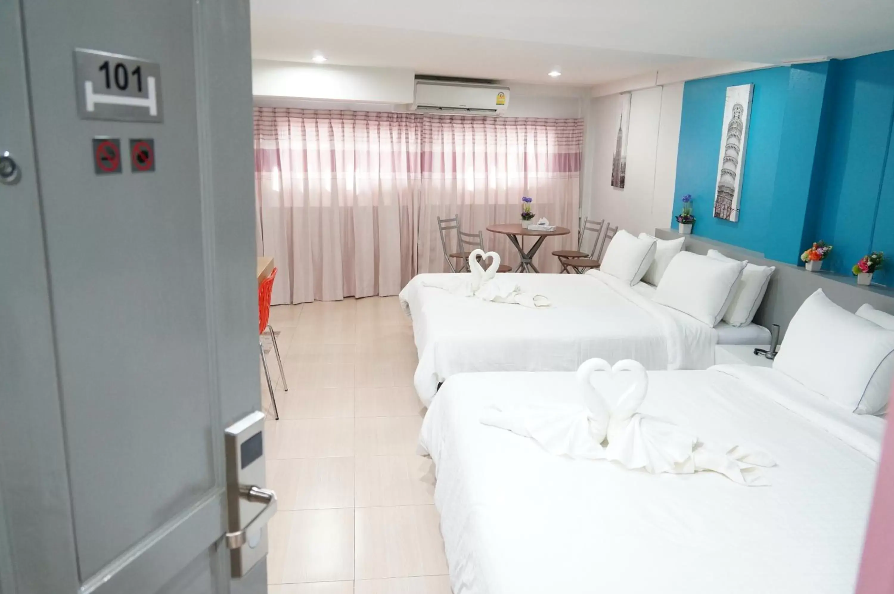 Room Photo in Ma Non Nont Hotel & Apartment