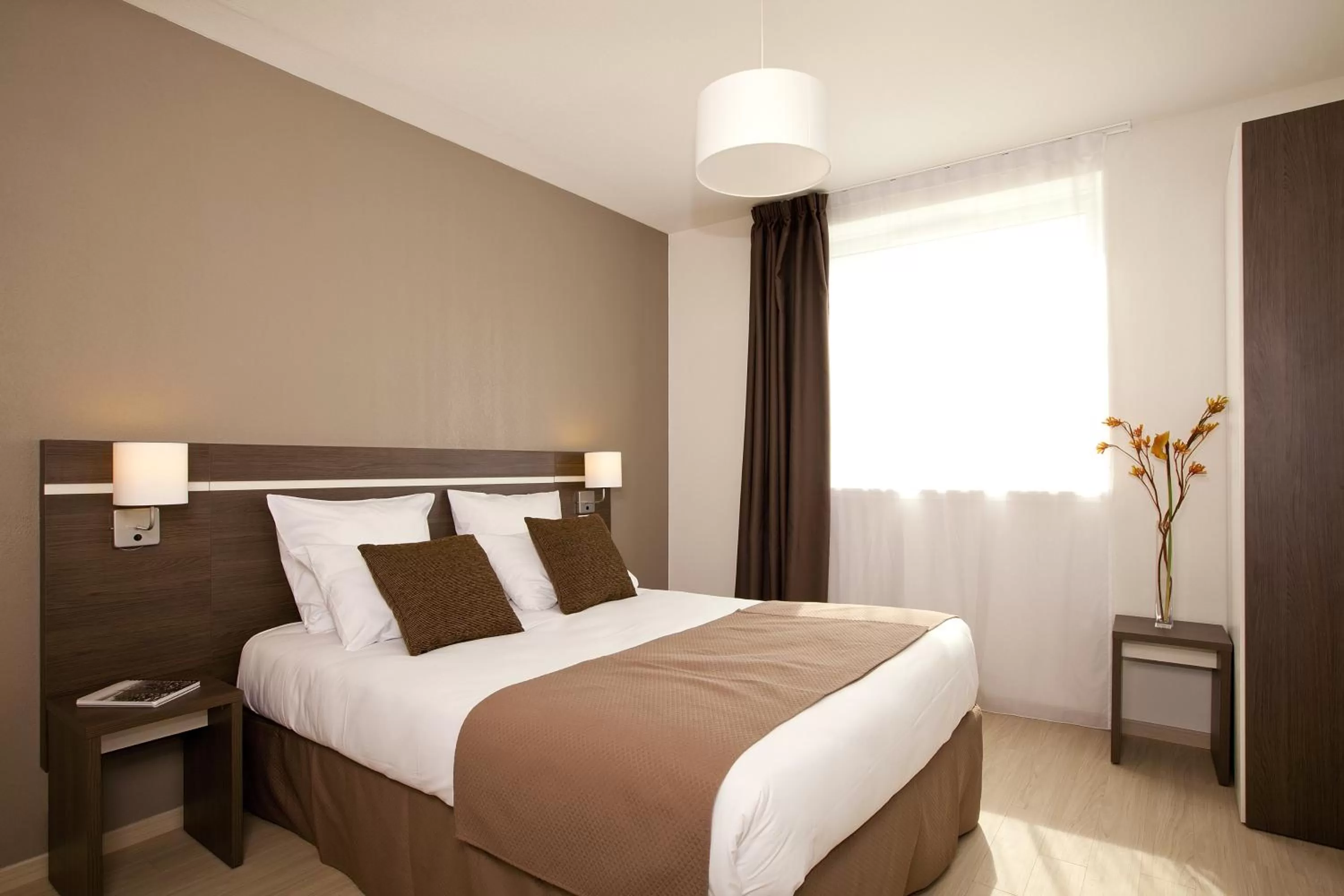 Bed in Séjours & Affaires Massy Atlantis