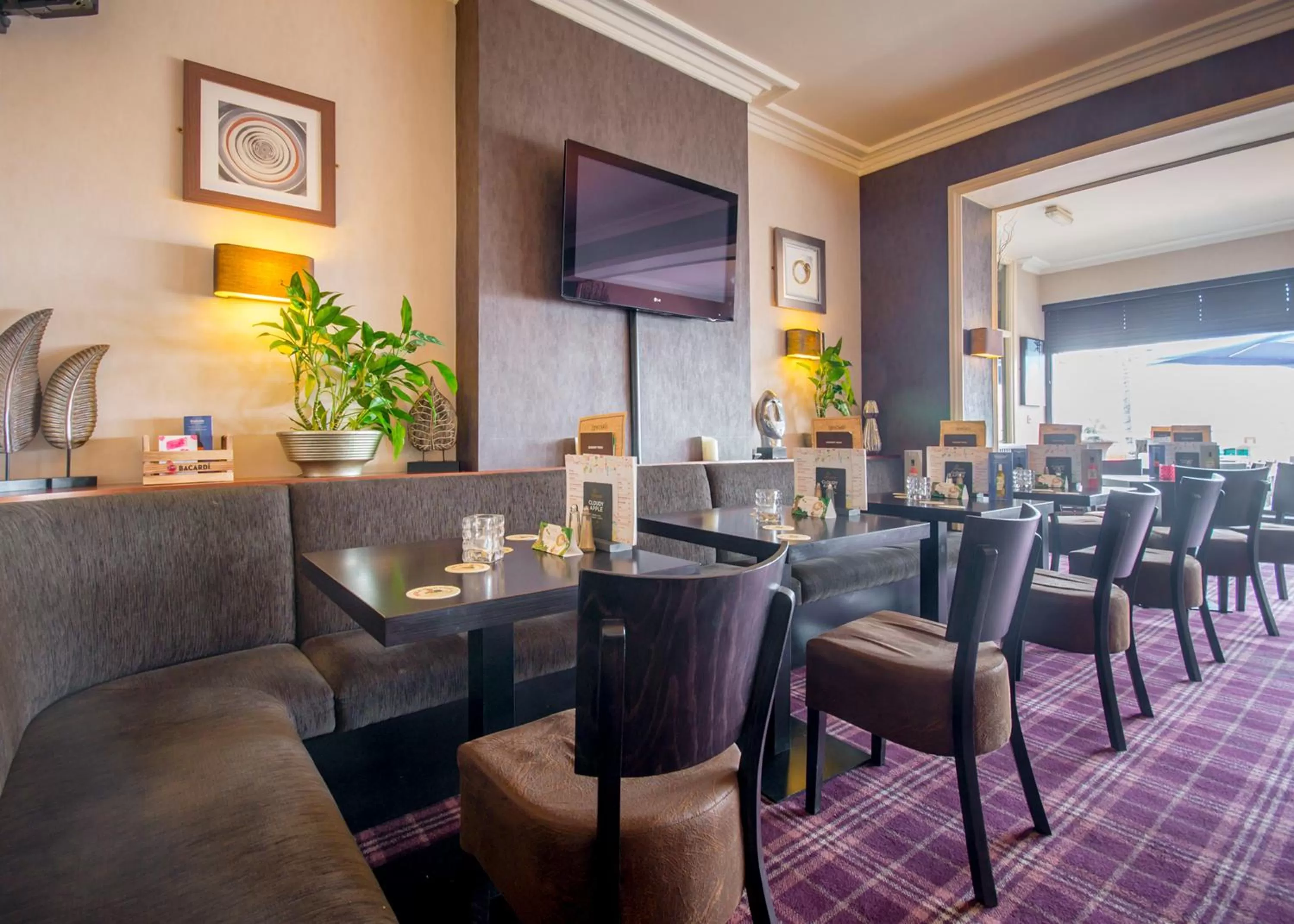 Lounge or bar, Restaurant/Places to Eat in Smiths Hotel