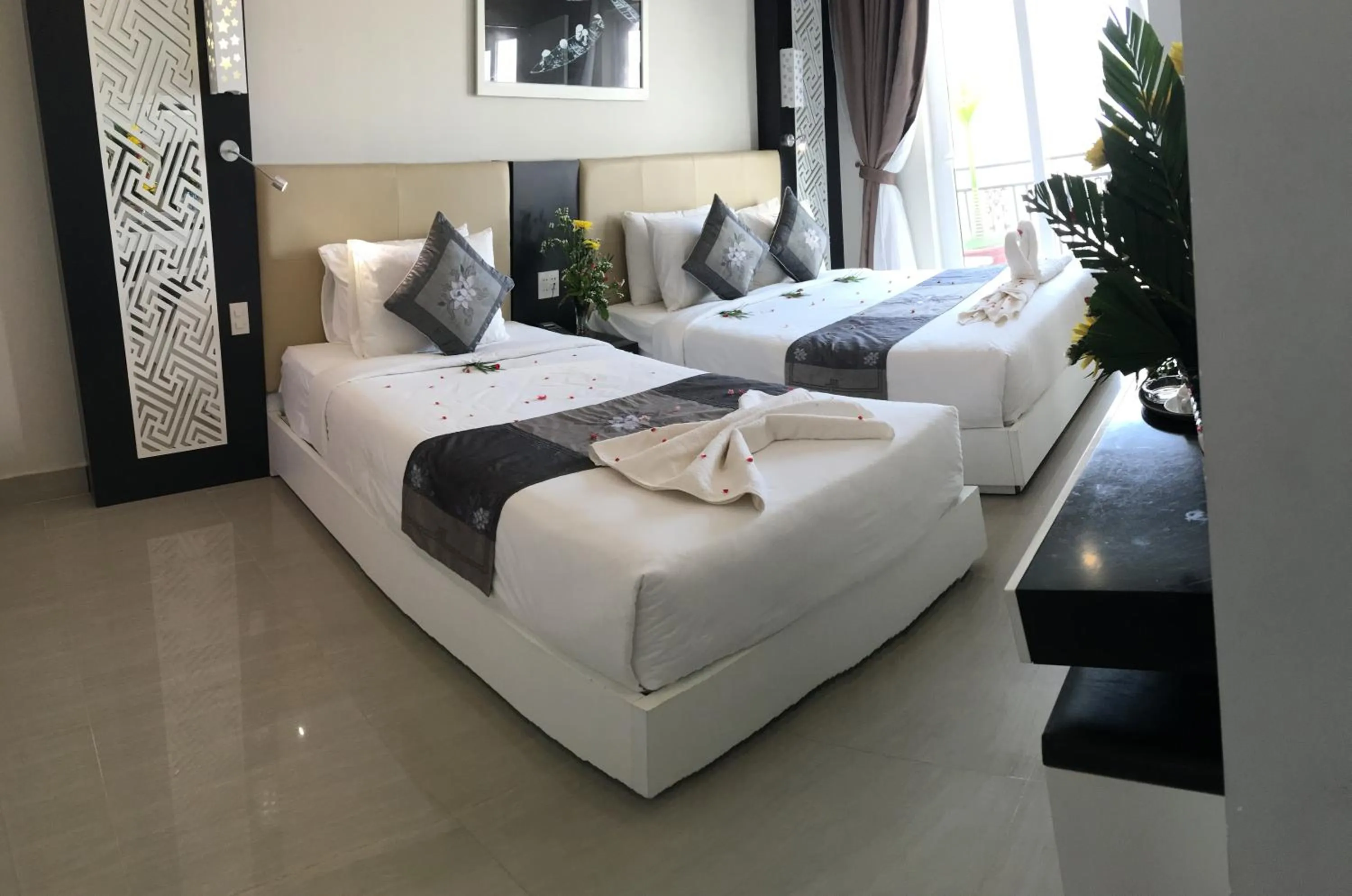 Breakfast, Bed in Muine Sports Hotel