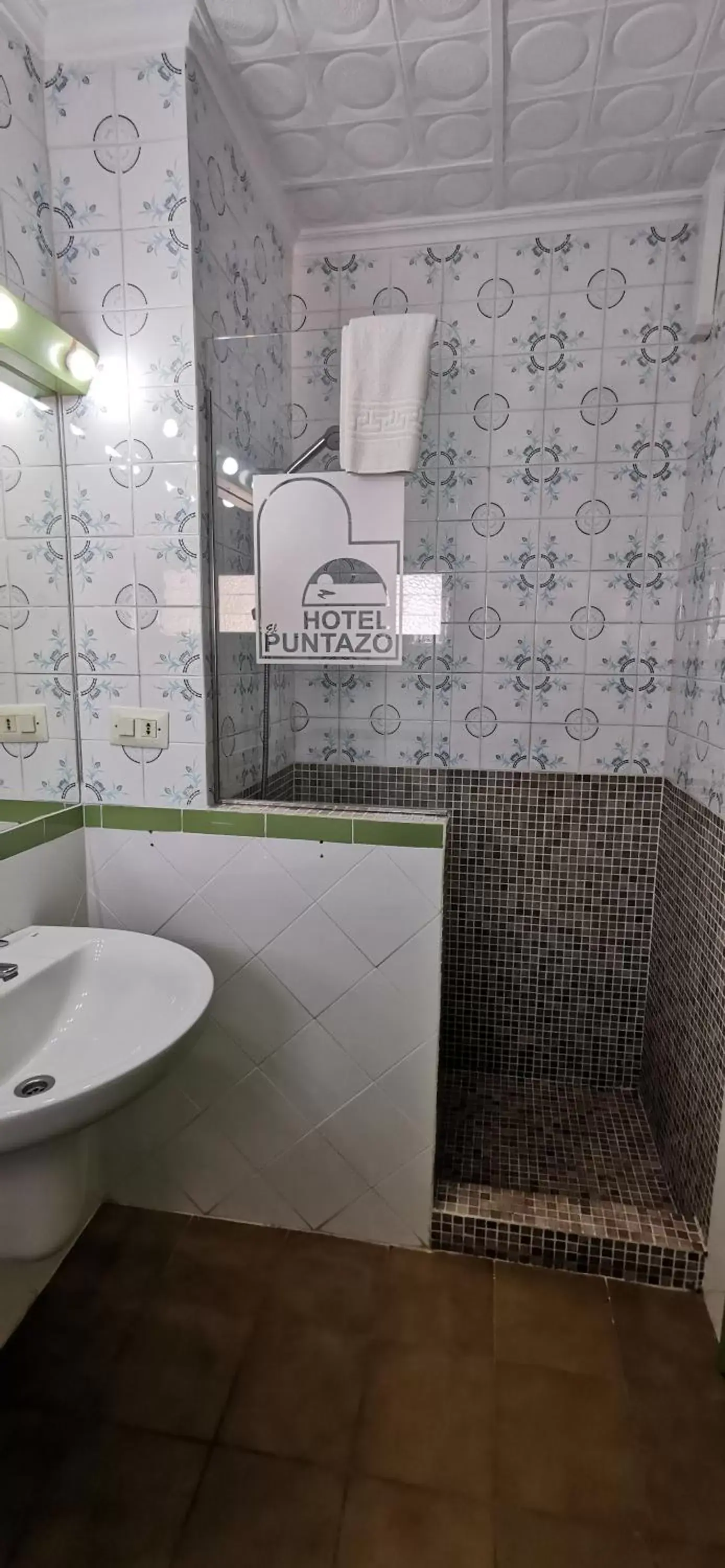 Bathroom in Hotel El Puntazo I