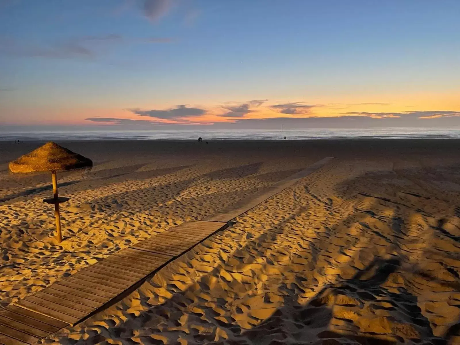 Beach, Sunrise/Sunset in REFÚGIO DOURADO