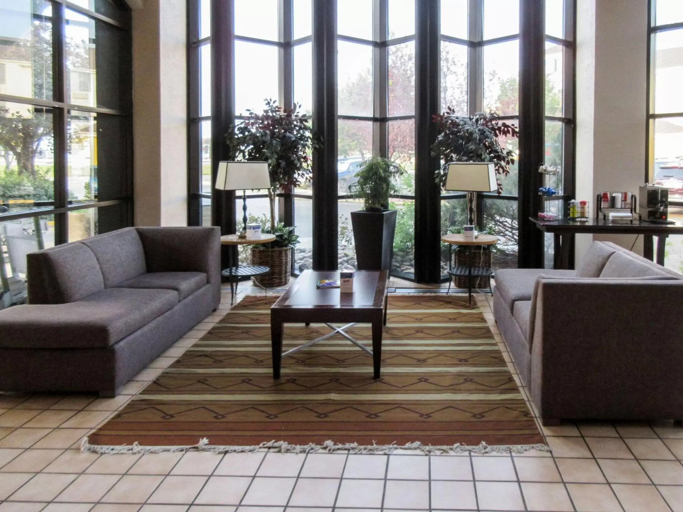 Lobby or reception, Seating Area in Clarion Inn Fort Collins