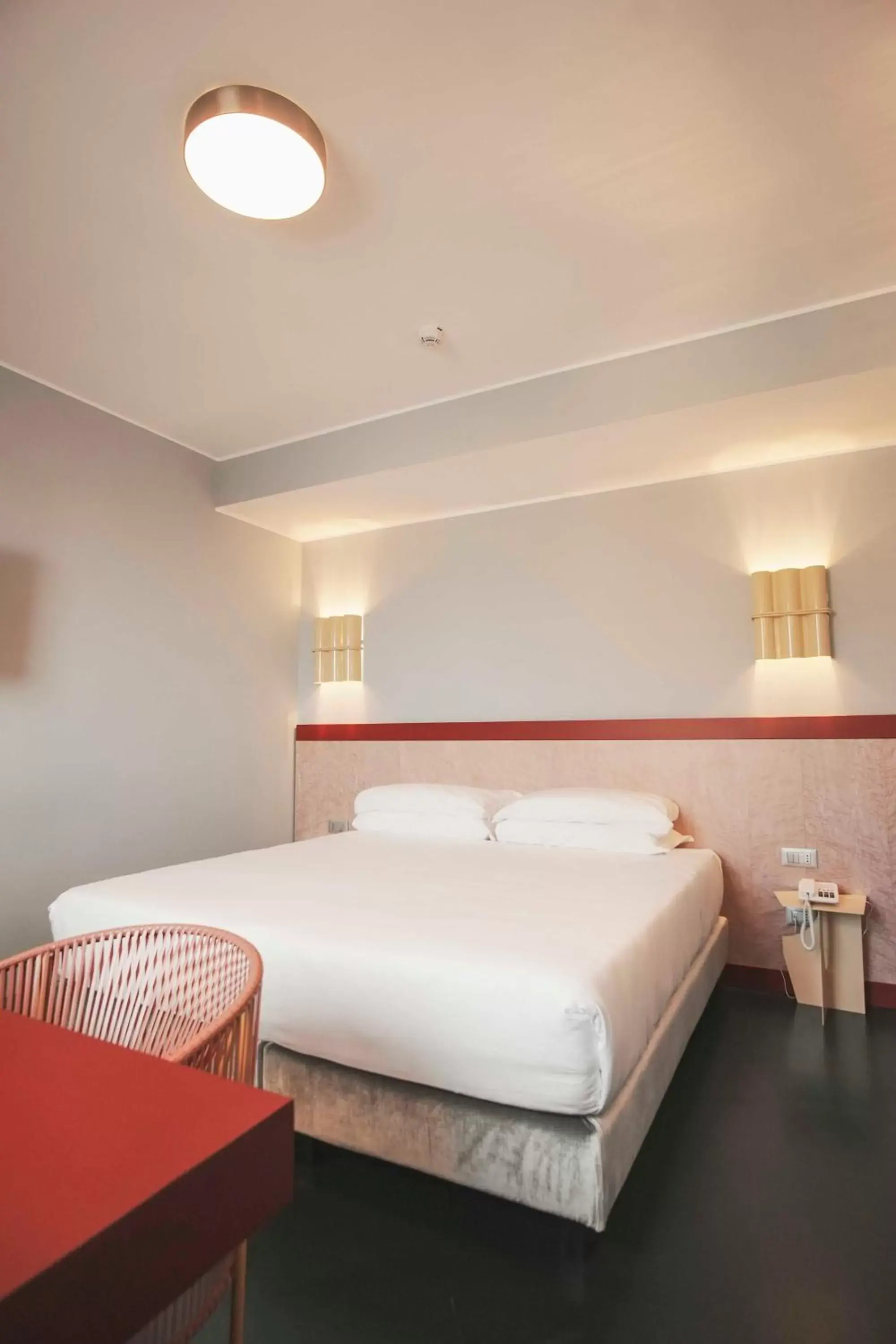 Bed in Moderno Hotel Roma