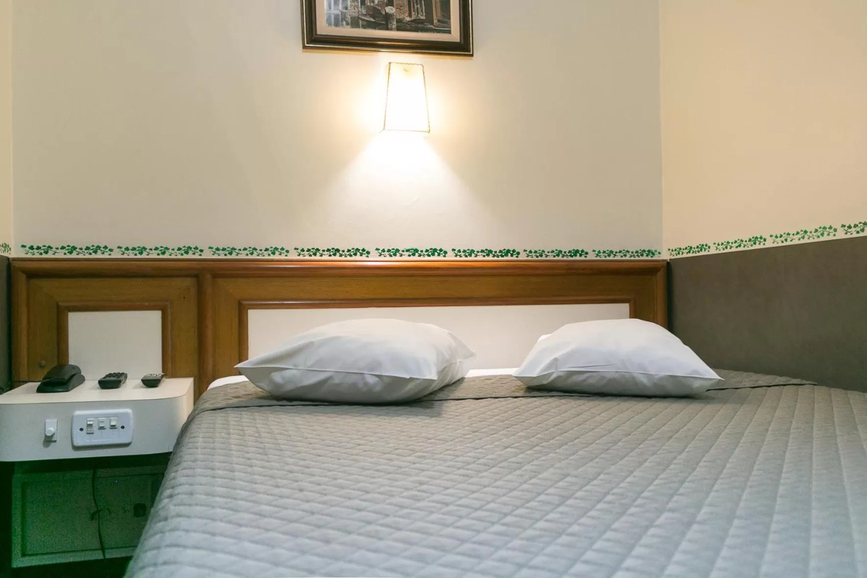 Bedroom, Bed in Hotel Residenza - 400m do inicio da Av Paulista e Metrô Paraiso