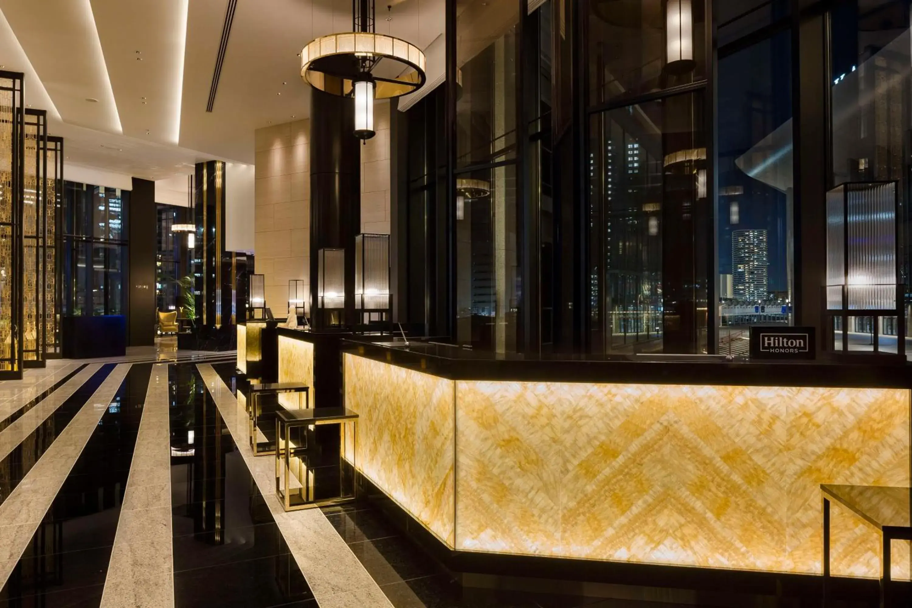 Lobby or reception, Lounge/Bar in Hilton Yokohama