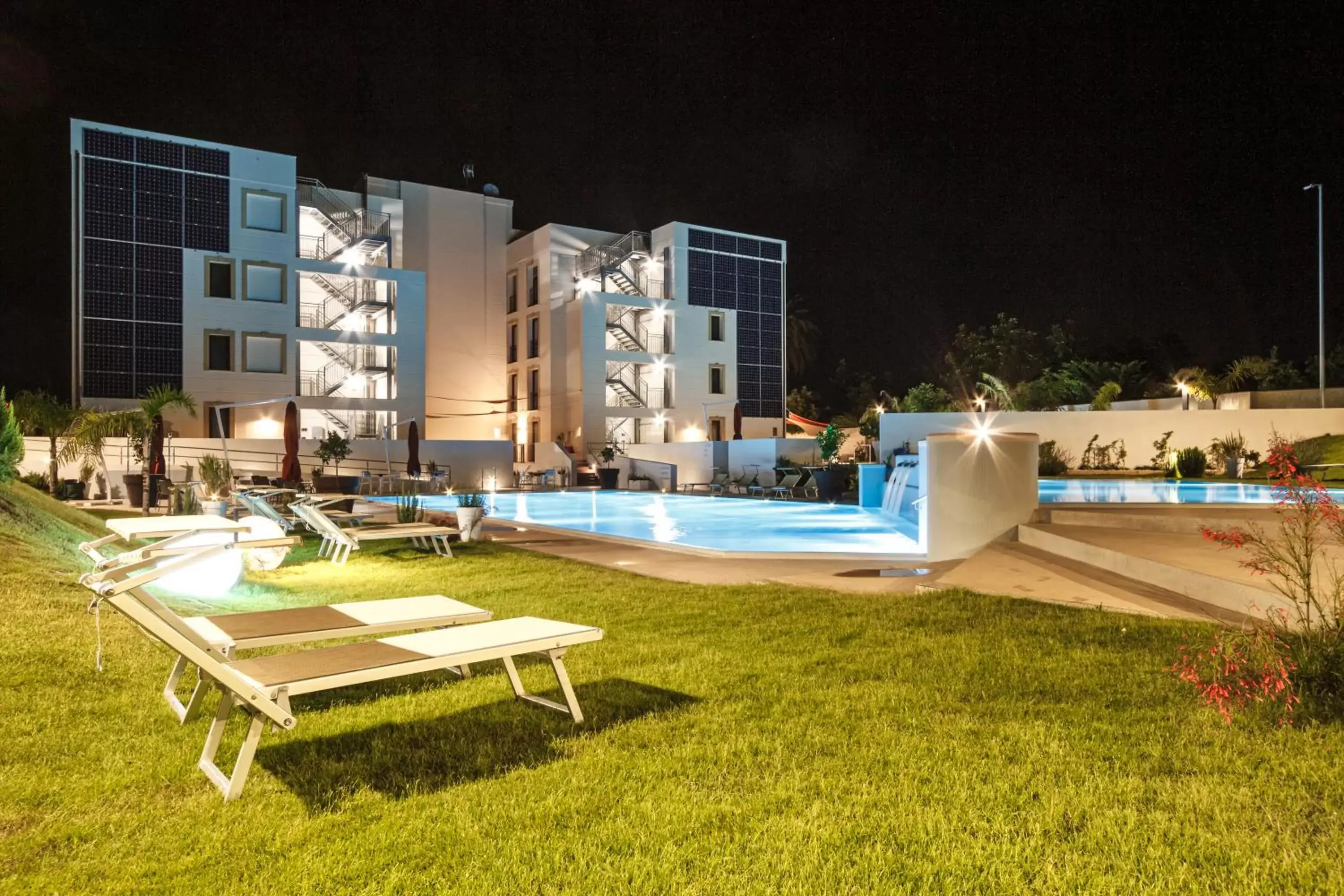 Property building, Swimming Pool in Seawater Hotel Bio & Beauty Spa