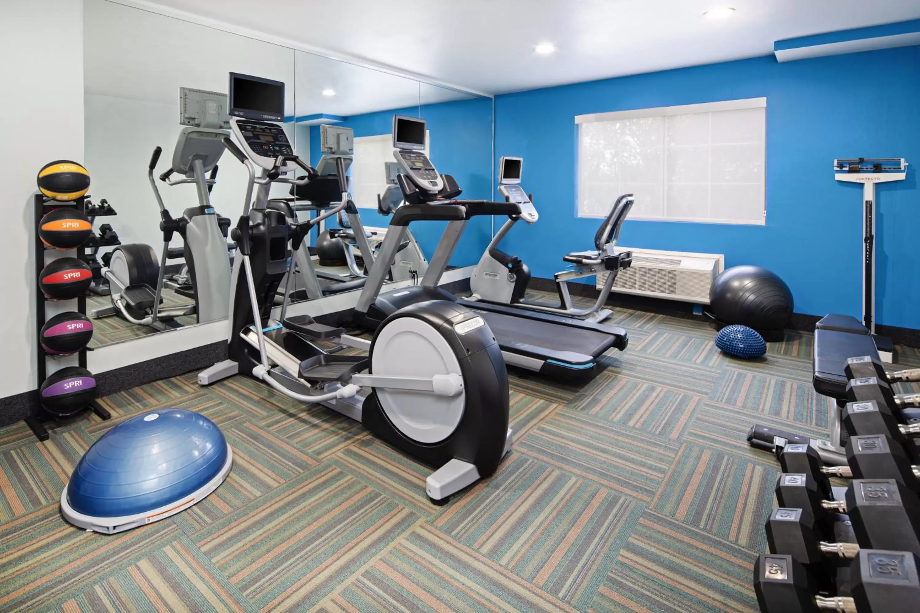 Spa and wellness centre/facilities in Holiday Inn Express & Suites Watsonville by IHG Spa and wellness centre/facilities in Holiday Inn Express & Suites Watsonville by IHG