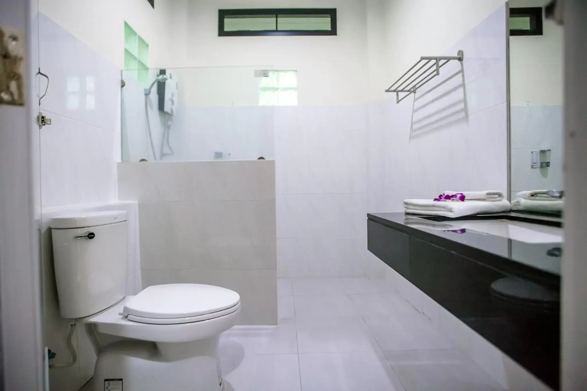 Toilet, Bathroom in Aonang Cliff View Resort SHA Extra Plus